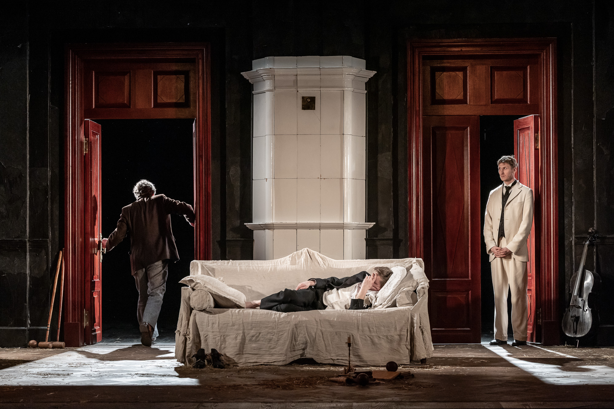 

Билеты на Чеховъ. Ивановъ. Слова. Слова. Слова (Студия театрального искусства)