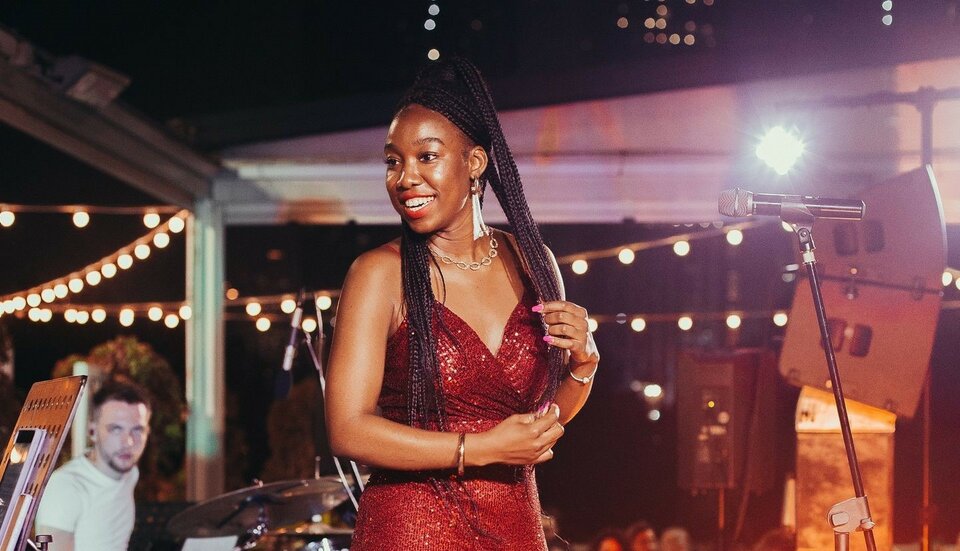 Трибьют культовым вокалисткам. Лучшие композиции легендарных Adele, Amy Winehouse, Beyonce и других