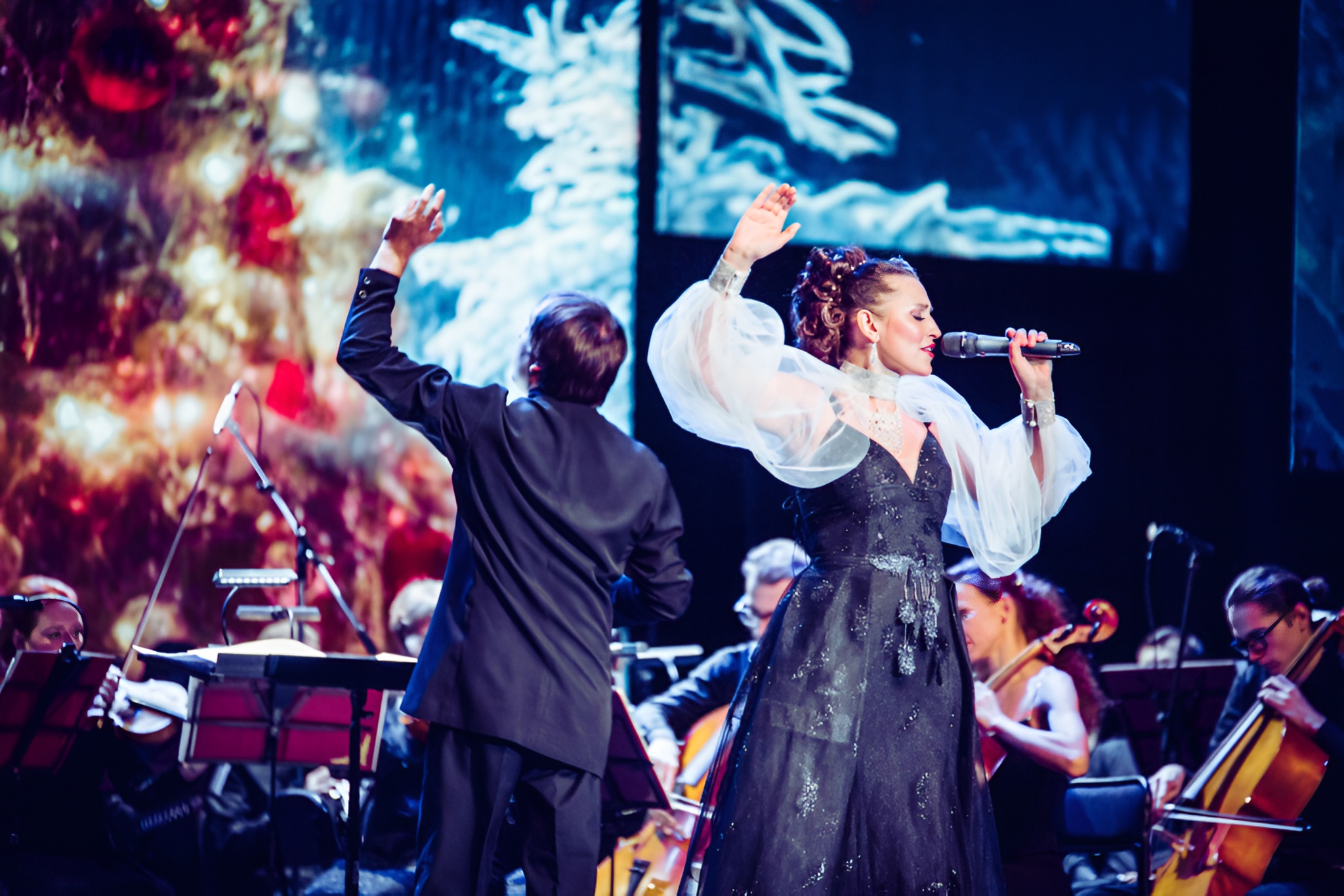 

Билеты на Пока часы двенадцать бьют