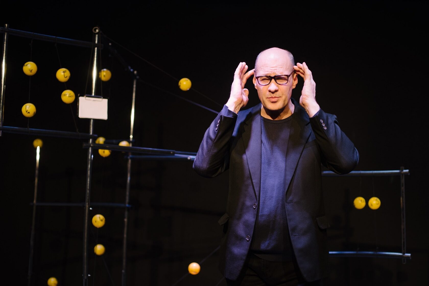 

Билеты на Бозон Хиггса, или Трудно быть Гогой (Камчатский театр кукол)