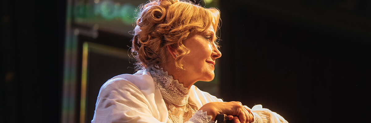 Толстого нет