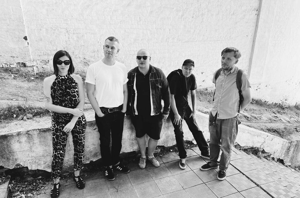 Затмим, Джуна, Похороны друзей