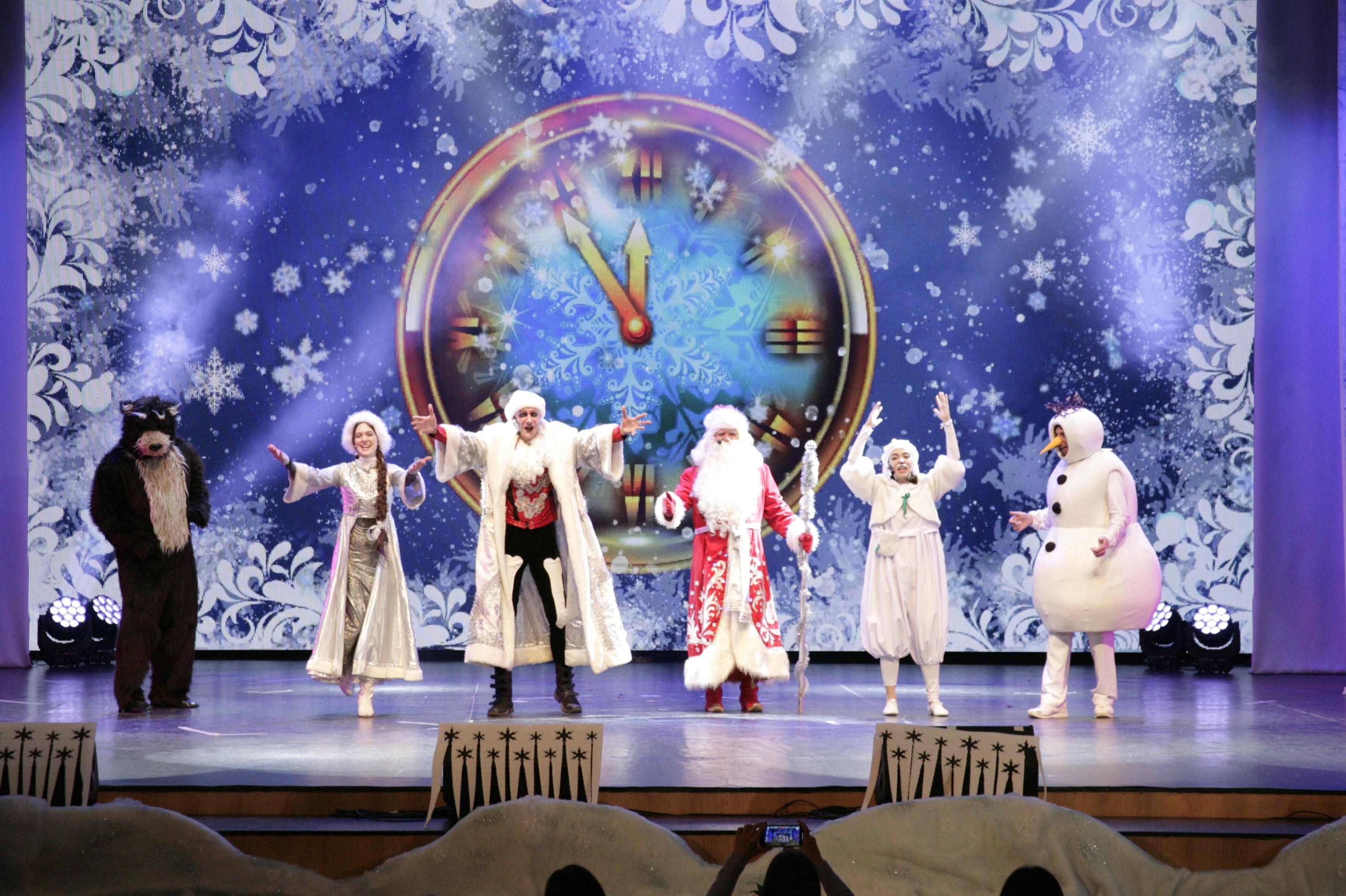 

Билеты на Новогодние приключения Маши и Вити (Областной дом народного творчества)