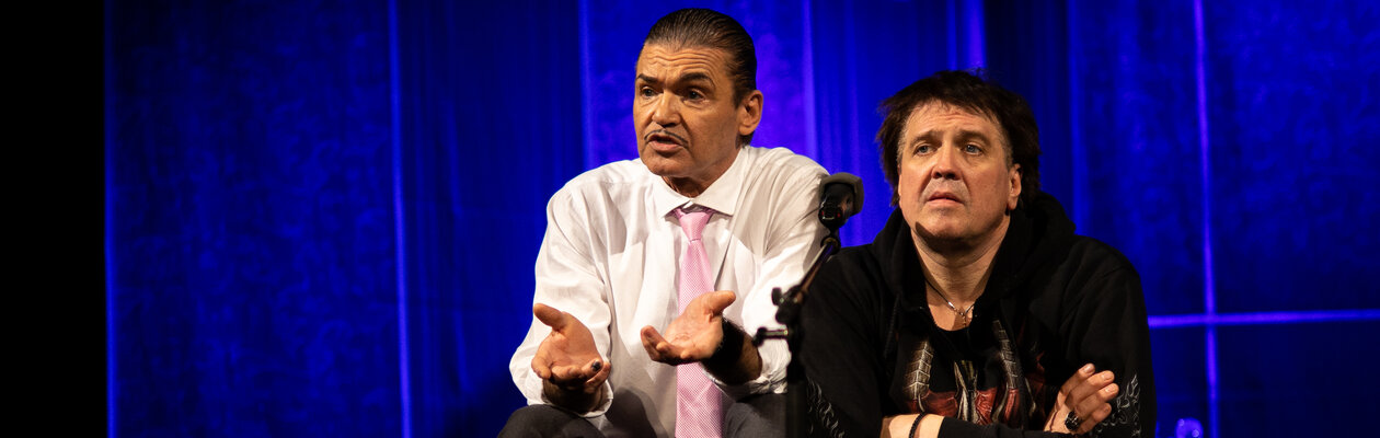 Двое в лифте, не считая текилы