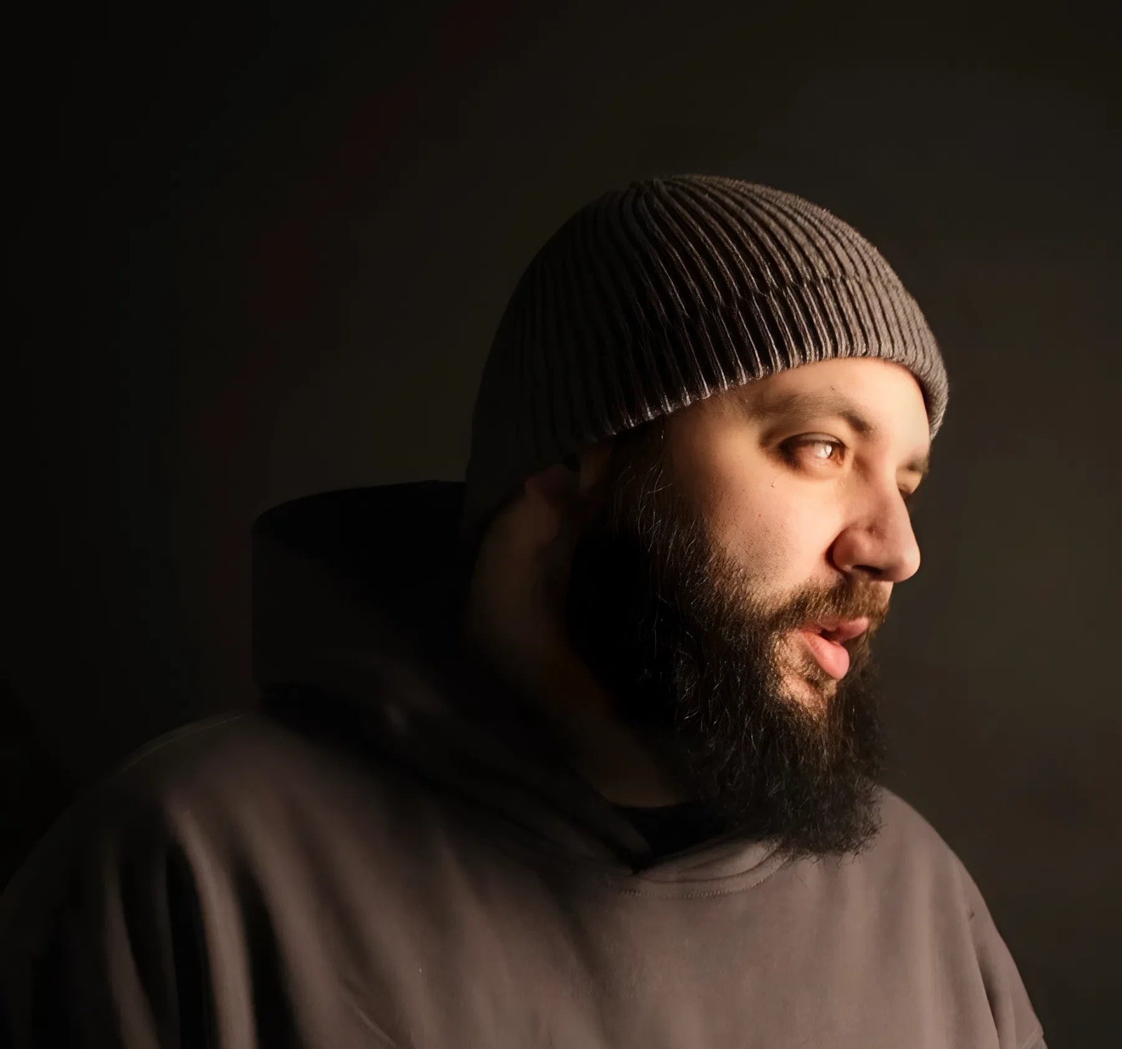 

Билеты на Мутки (Китайский лётчик Джао Да)