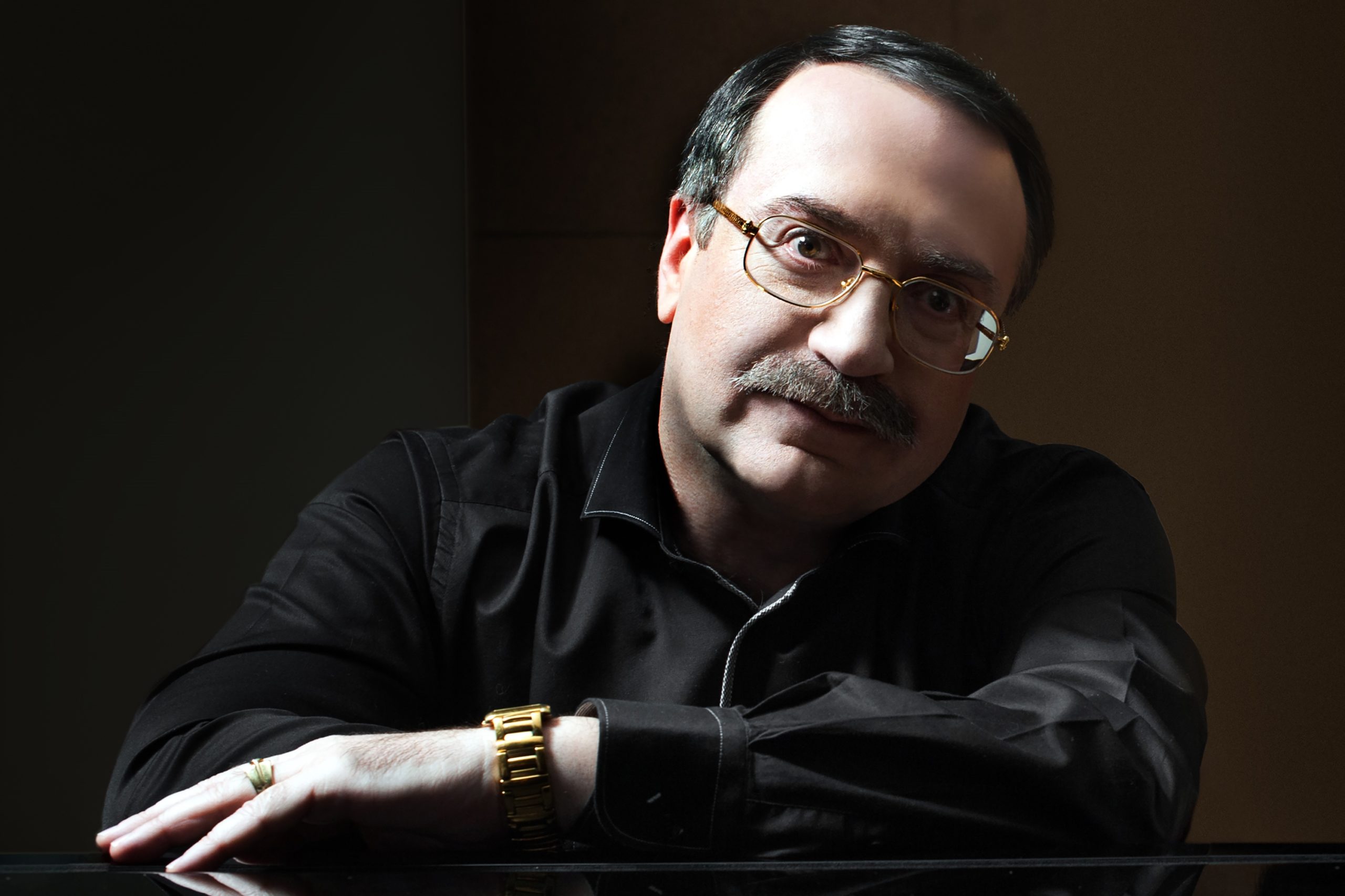 

Билеты на Даниил Крамер (Эссе)