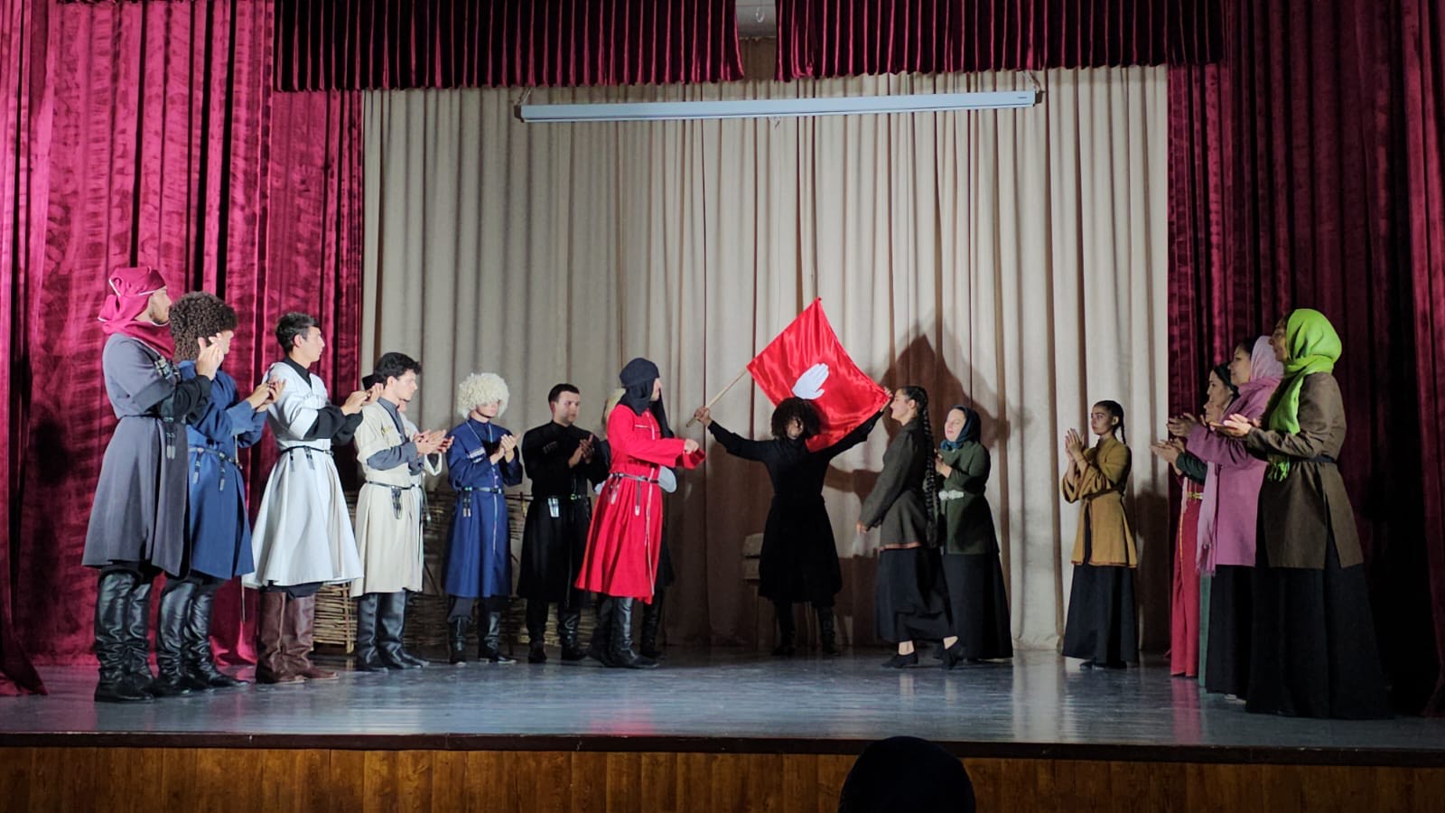 

Билеты на Ахырцыжв. Единоборец-предводитель (Дом культуры (Кубина))