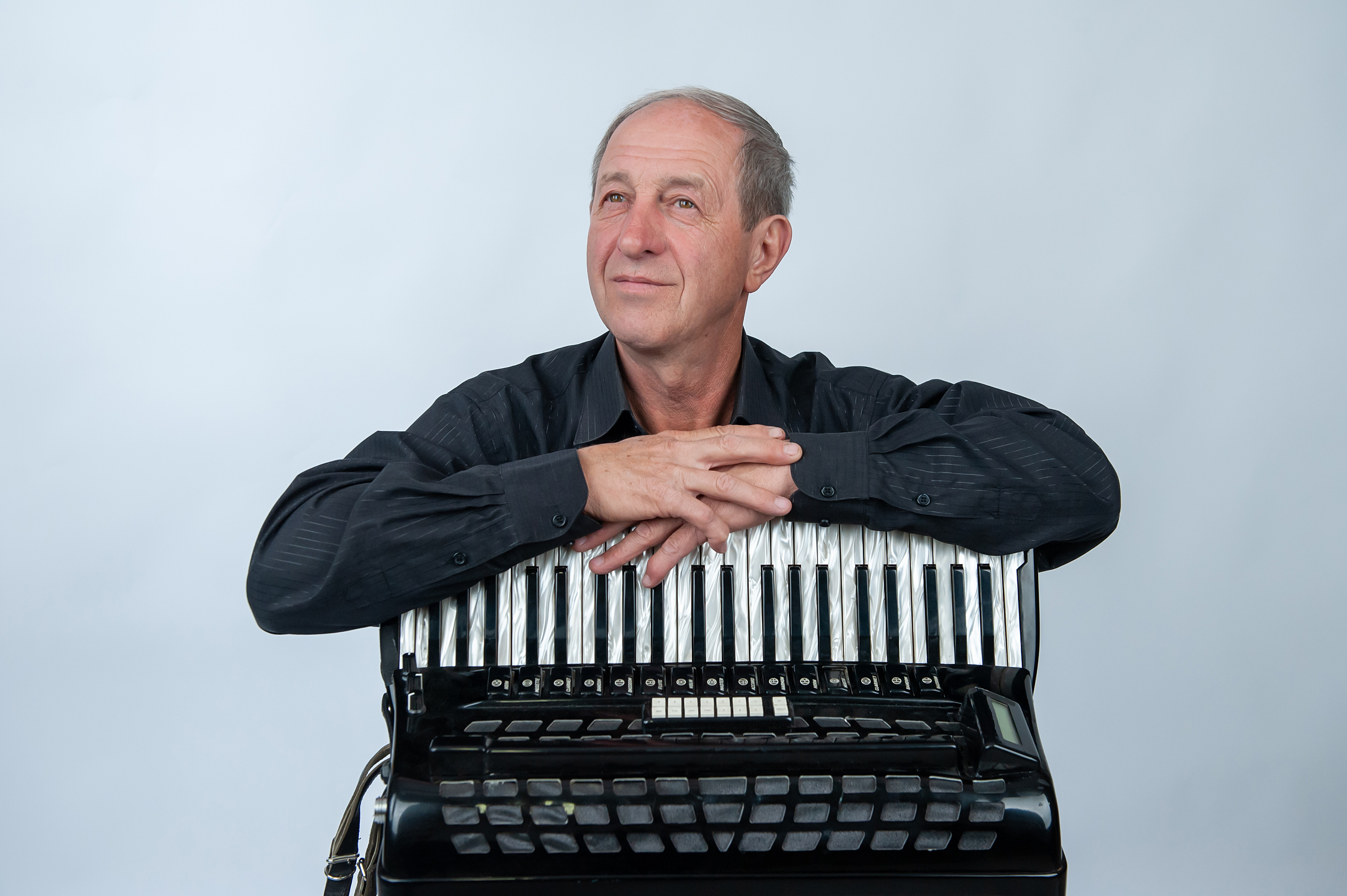 

Билеты на 45: Продолжение следует... (Филармония. Камерный зал)