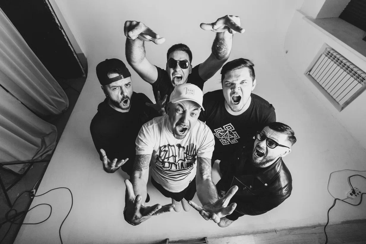 

Билеты на 7000$. Meet & Greet (16 Тонн)