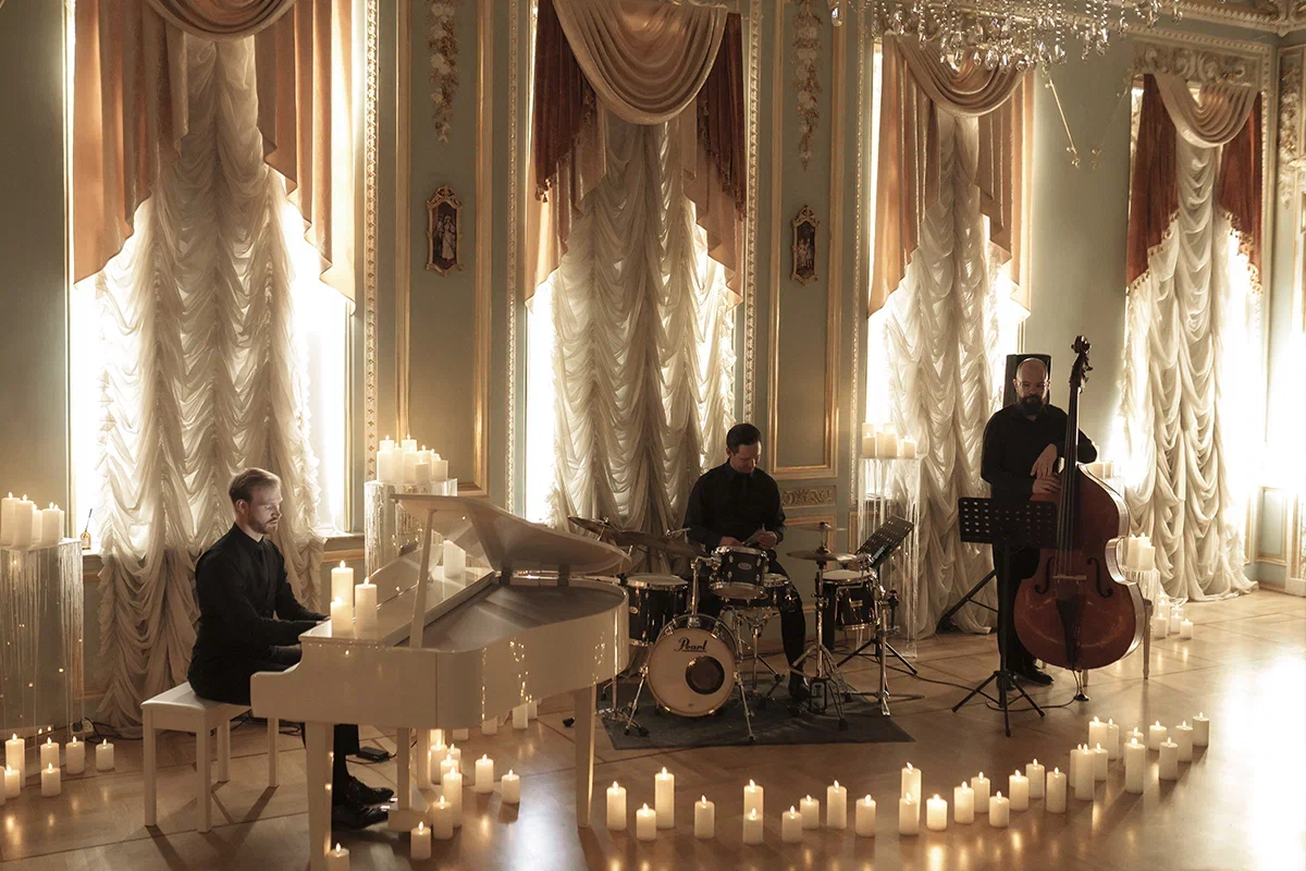 

Билеты на Новогодние саундтреки к мультфильмам (Особняк Серебрякова)