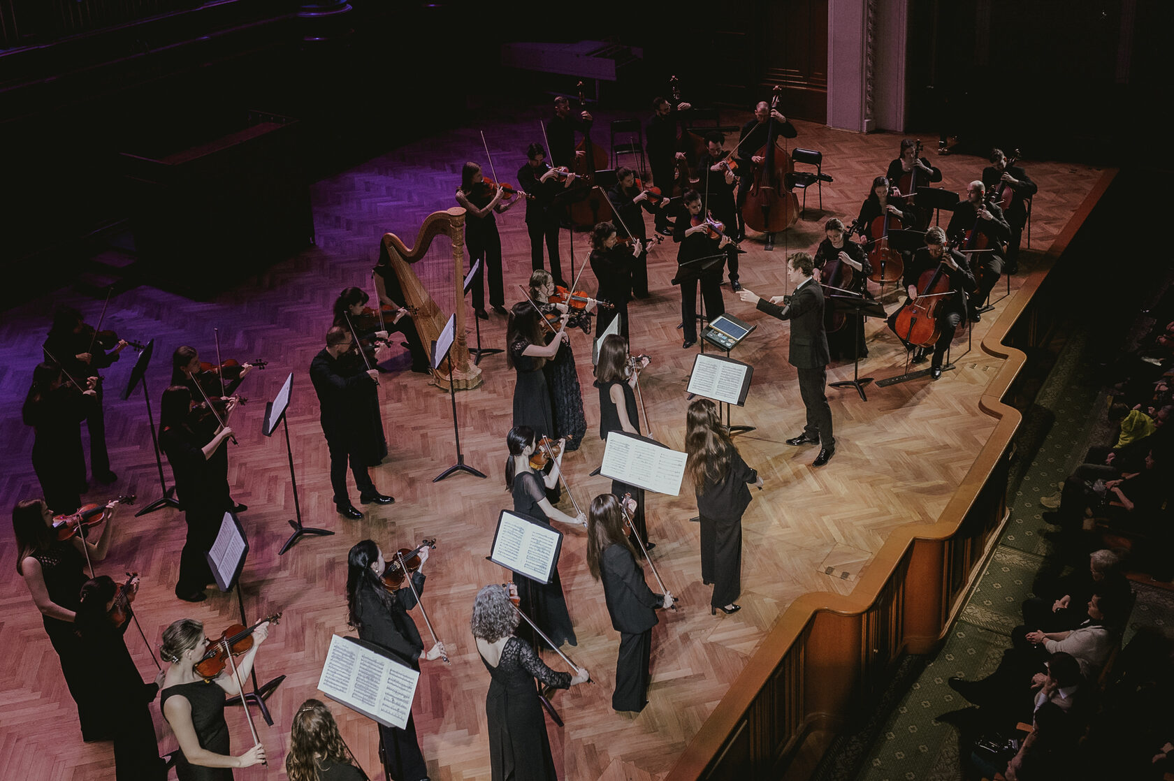 

Билеты на Праздничный концерт при свечах. Вальс цветов. Танец маленьких лебедей. В пещере горного короля (Храм Христа Спасителя. Зал Церковных Соборов)