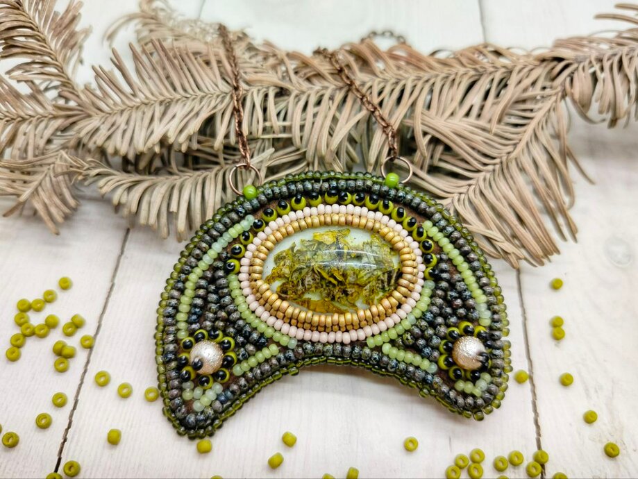 Создание украшения «Лунница»