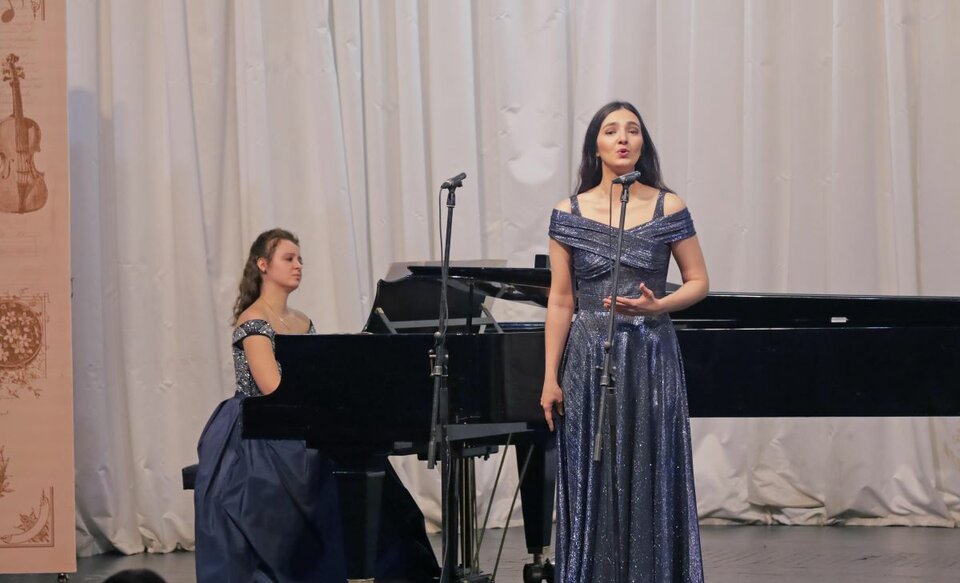 Звать любовь не надо. Песни советских композиторов