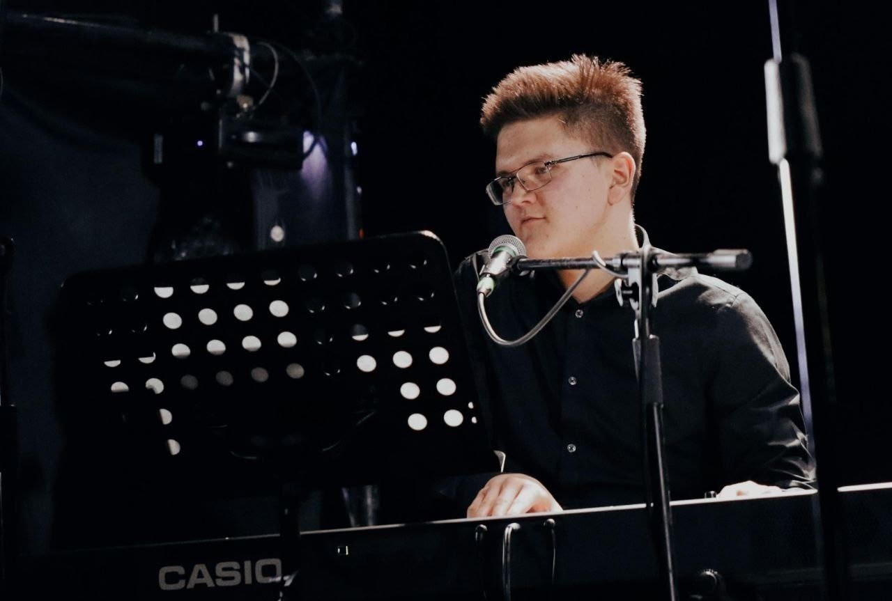 

Билеты на Трио Вадима Гладких. Irrationality (EverJazz)