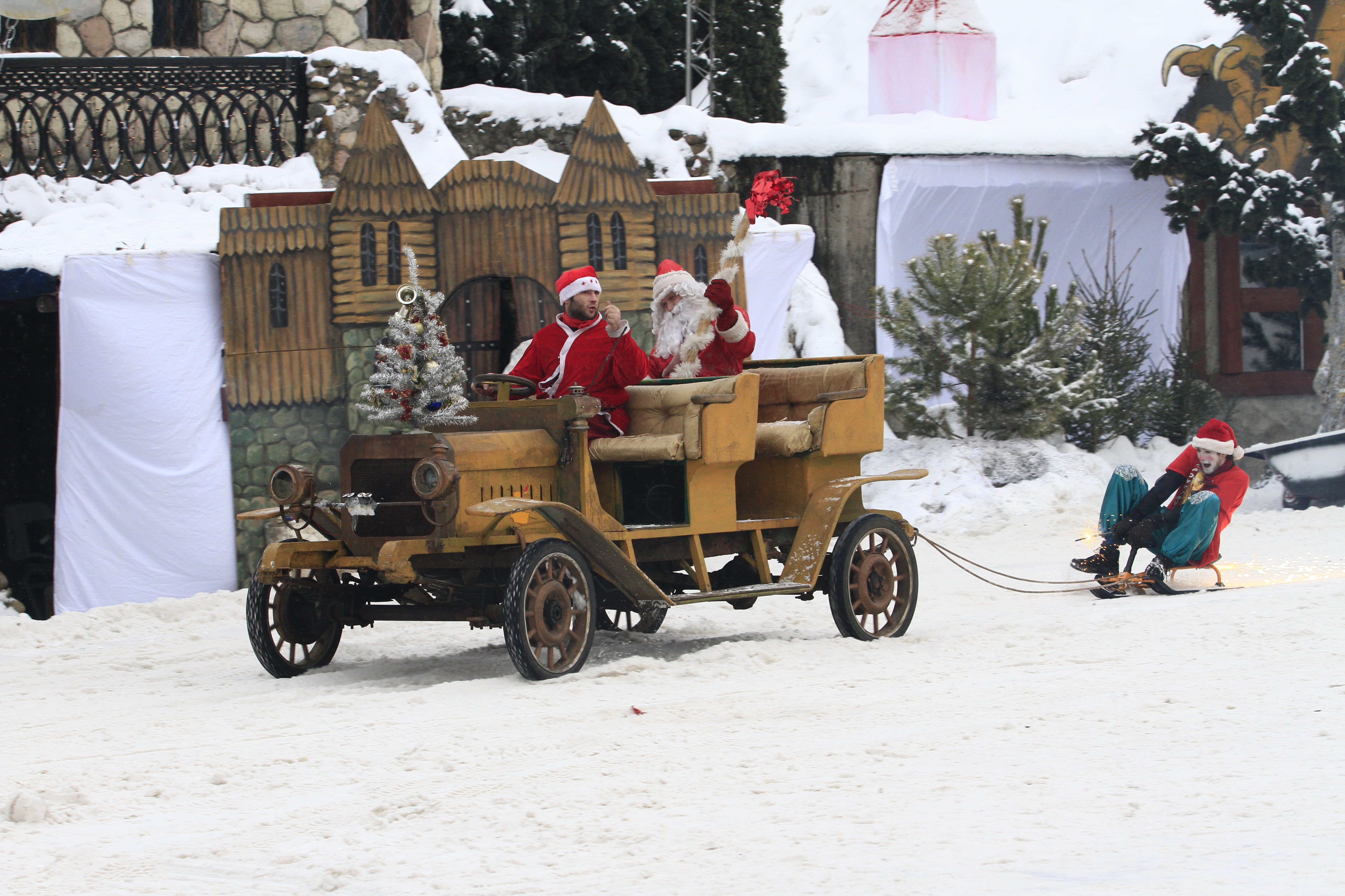 

Билеты на Новогодняя сказка (Парк киноприключений «Мастер Панин»)