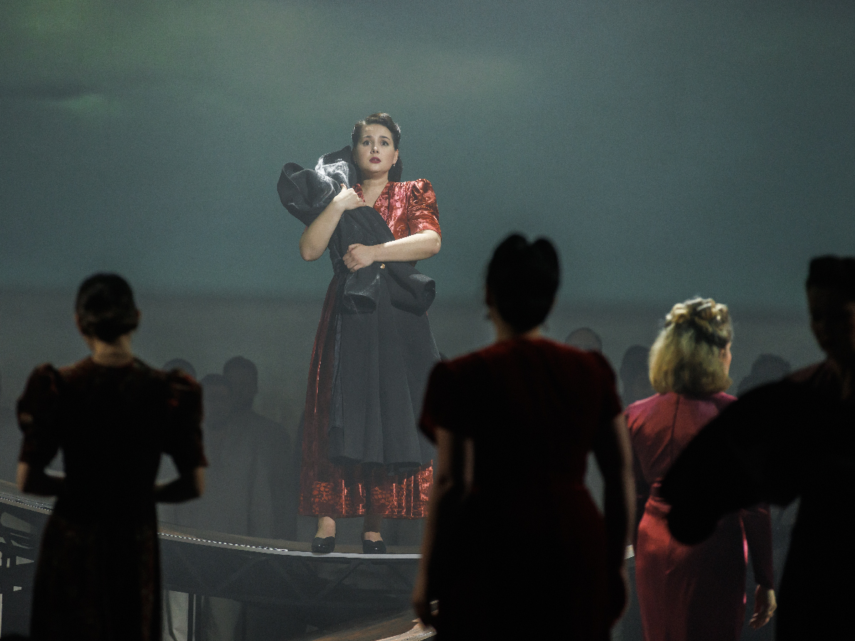 

Билеты на Любить на войне (Театр оперы и балета)