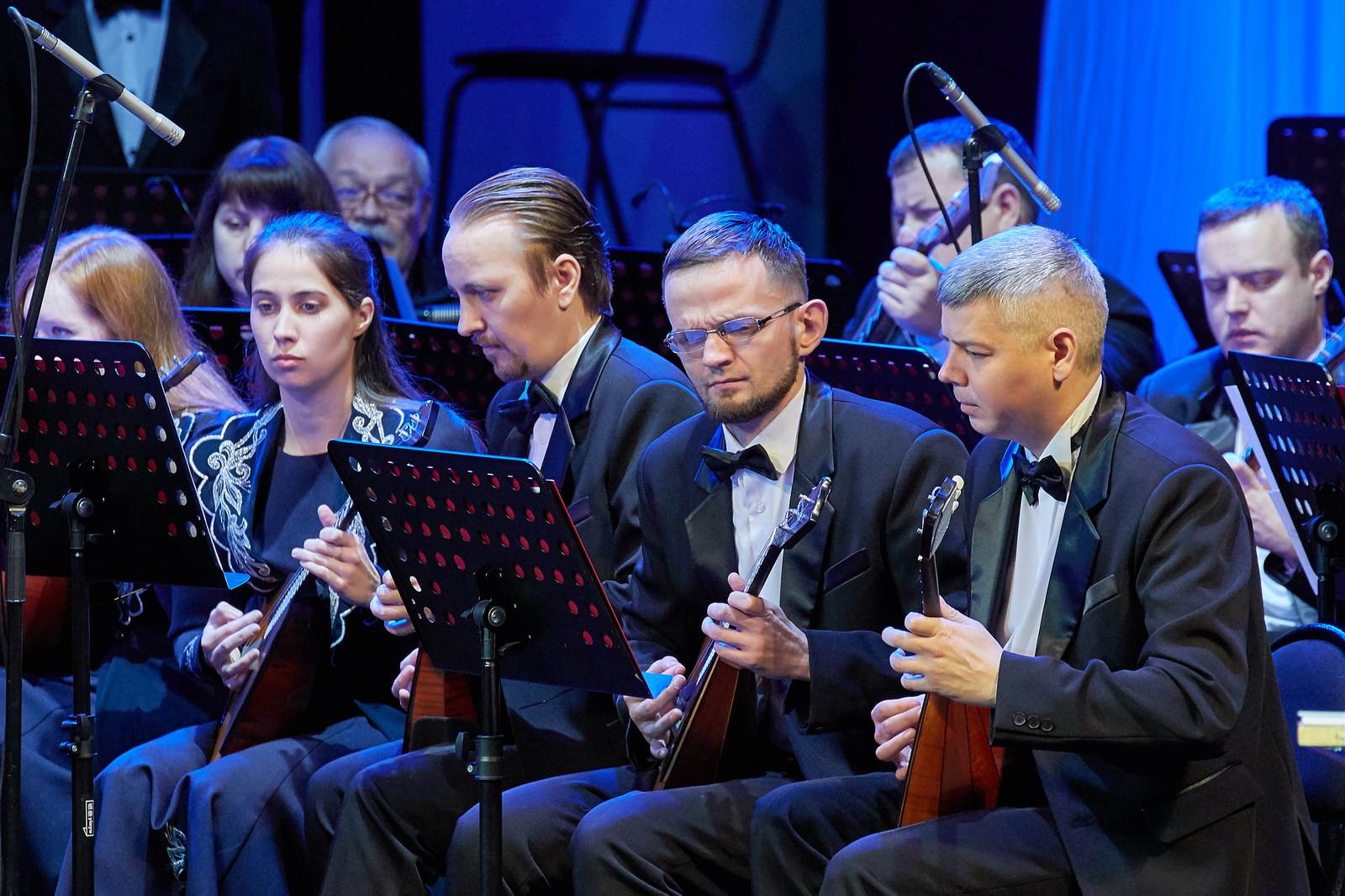 

Билеты на Курские песни (Филармония)