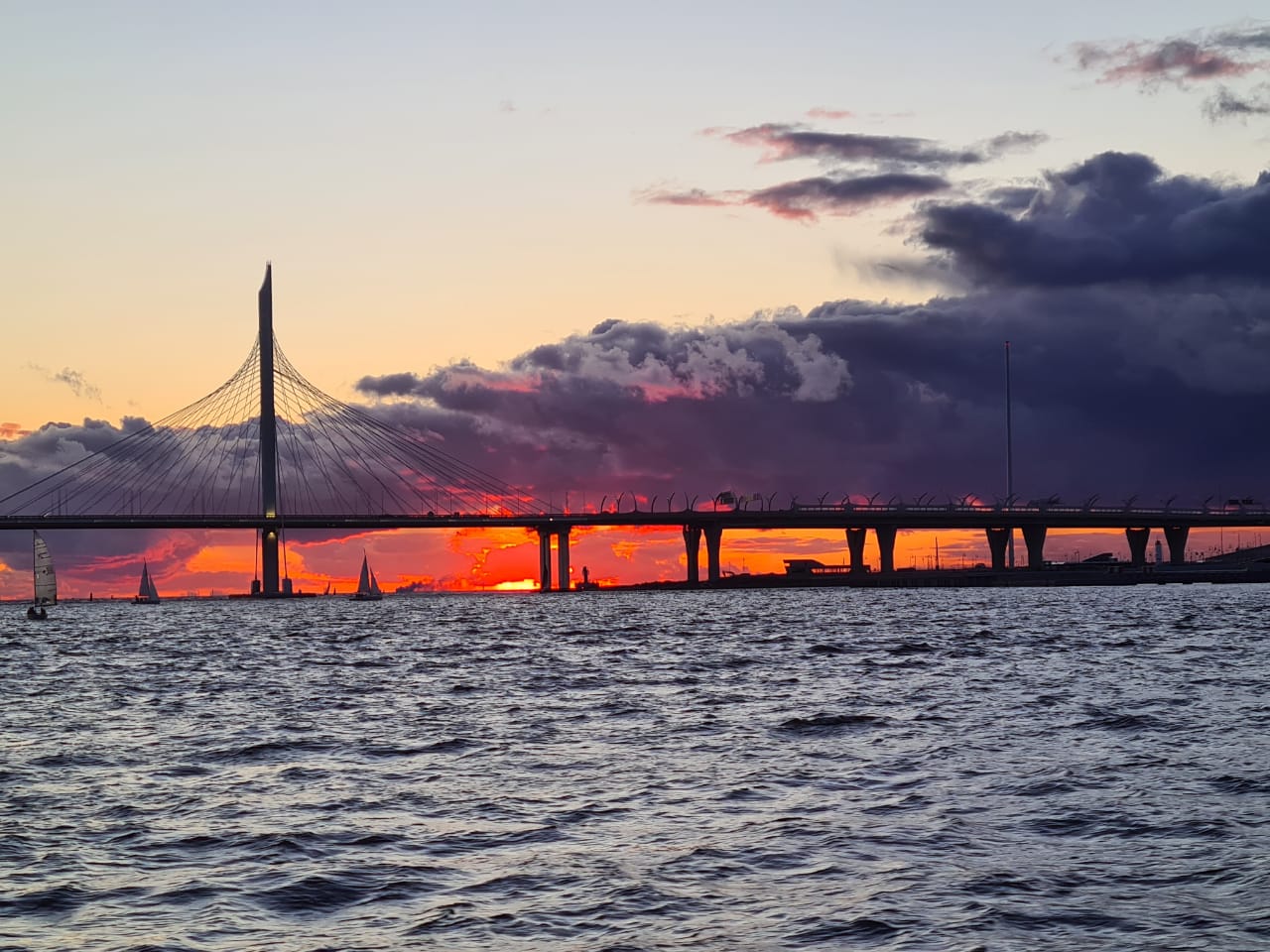 

Билеты на Северные острова с выходом в Финский залив (Причал «Медный всадник». Вечерний круиз)