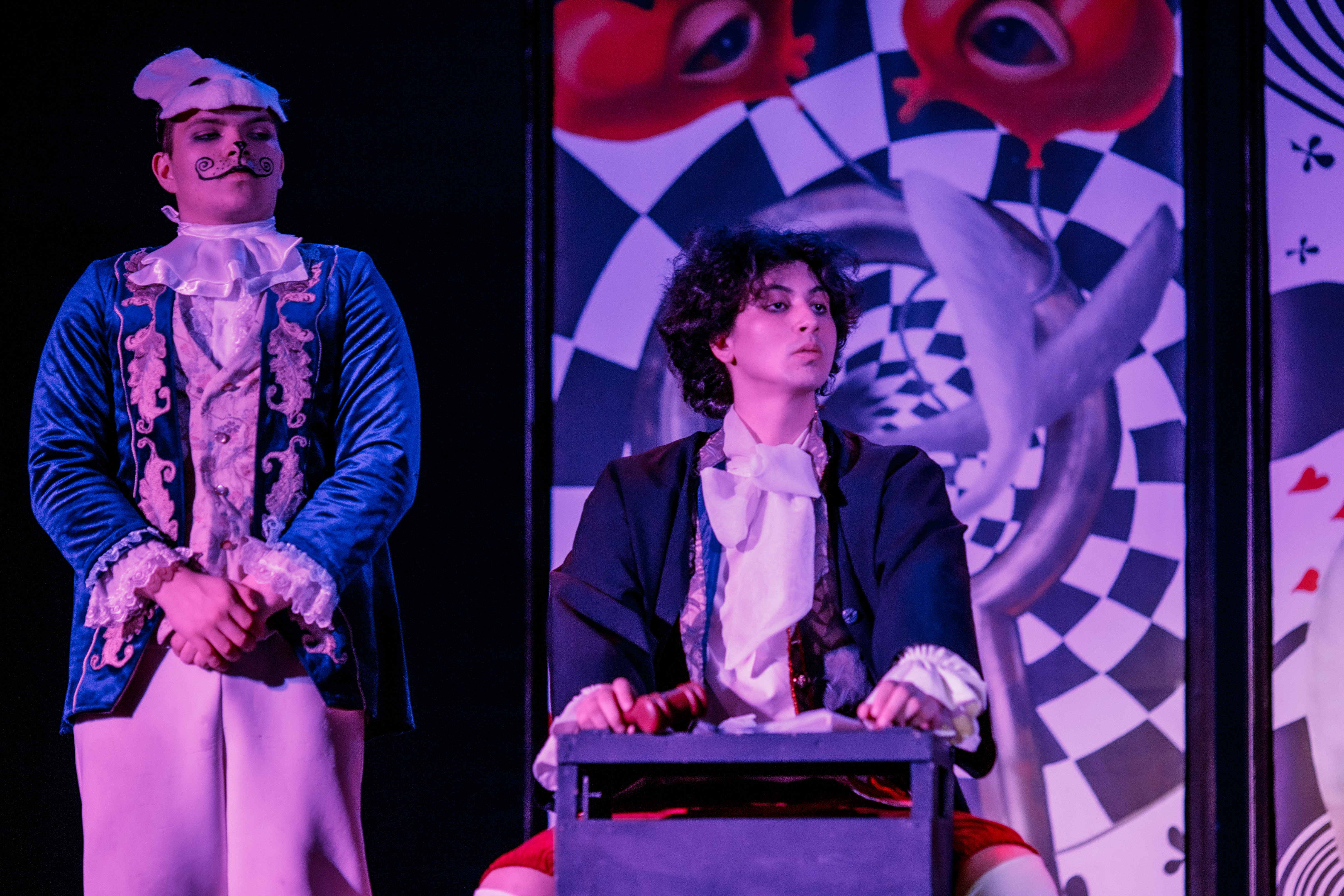 

Билеты на Новый год в Стране чудес (Артист)