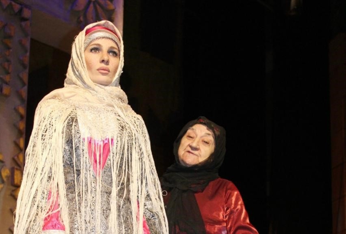 

Билеты на Любовь и слёзы (Лакский театр им. Эффенди Капиева)