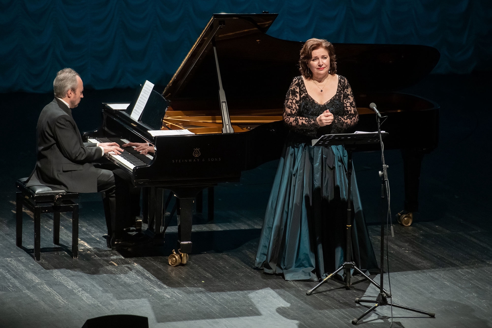 

Билеты на Под счастливой звездой (Филармония. Камерный зал)