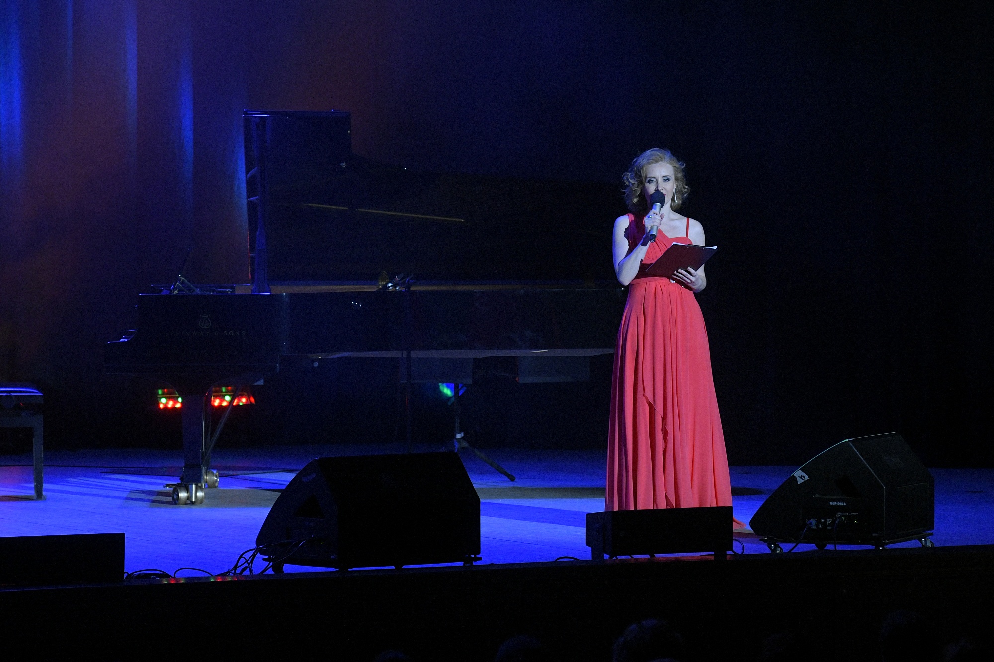 

Билеты на Незнайкины уроки. Веселая компания струн и клавиш (Филармония. Зал органной и камерной музыки)