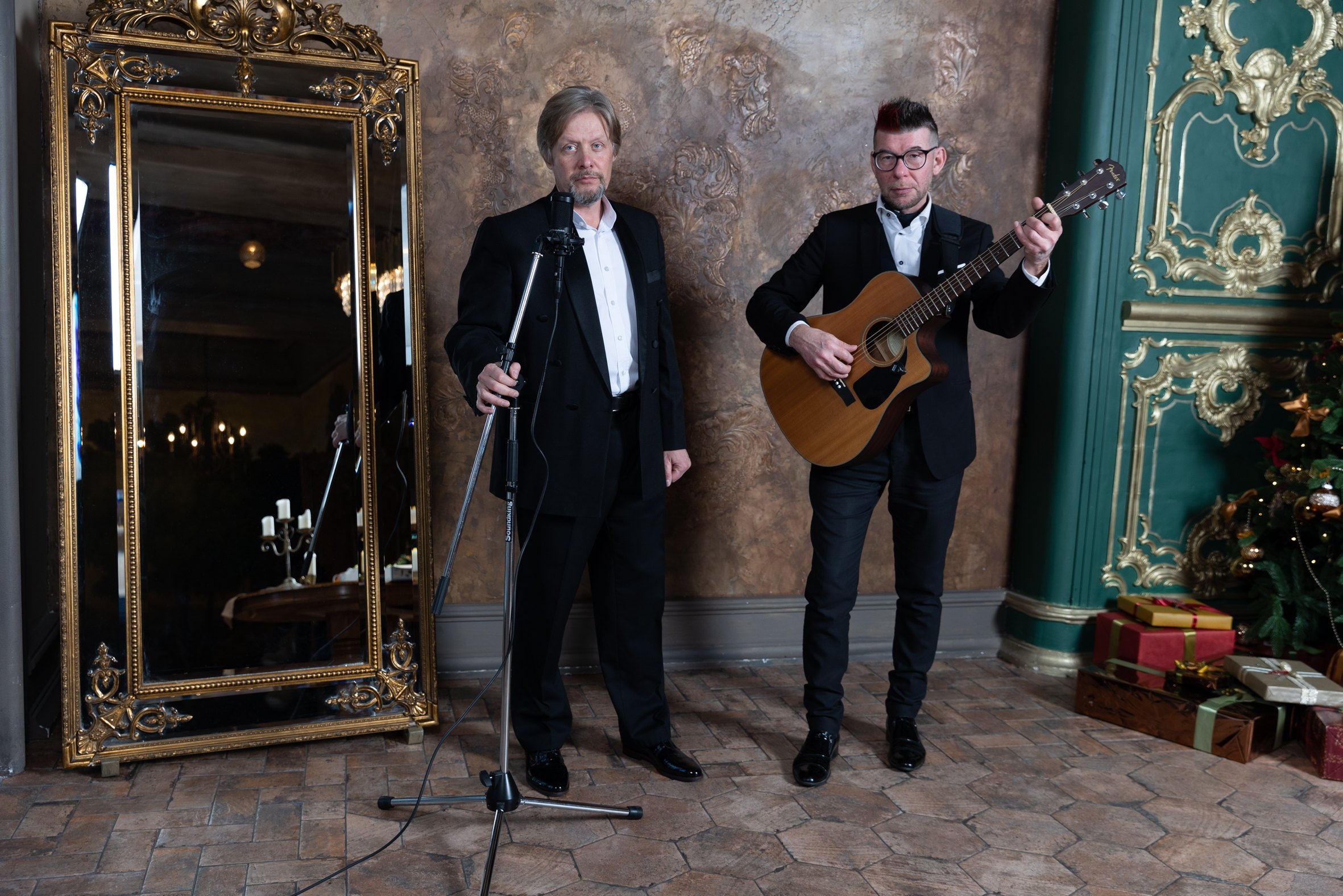 

Билеты на Дуэт Alex Bond (Музыка кофе и вина (МКВ))