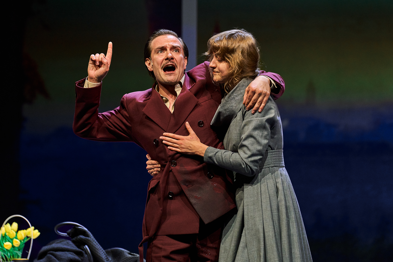 

Билеты на Не от мира сего (Свердловский театр драмы)