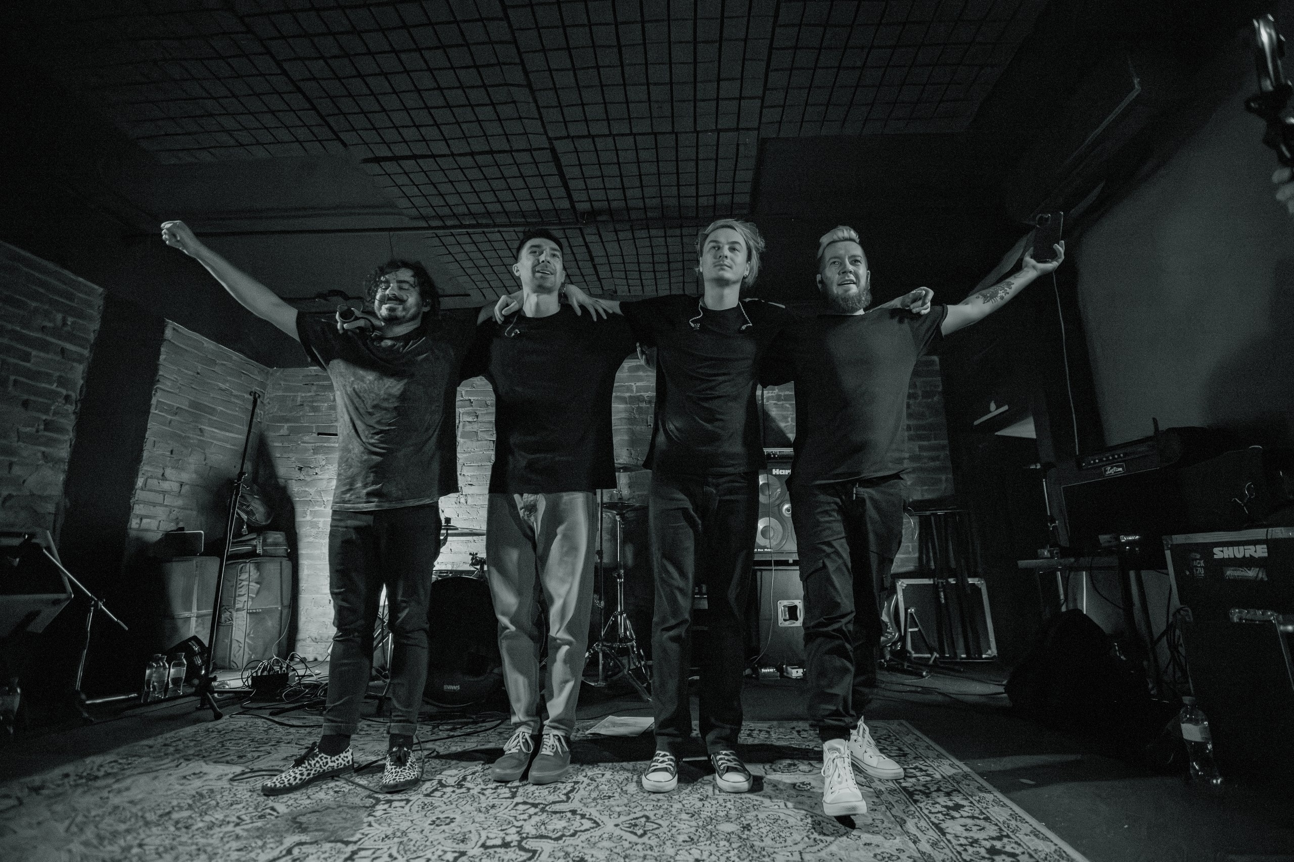 

Билеты на Наконечный (Douglas)