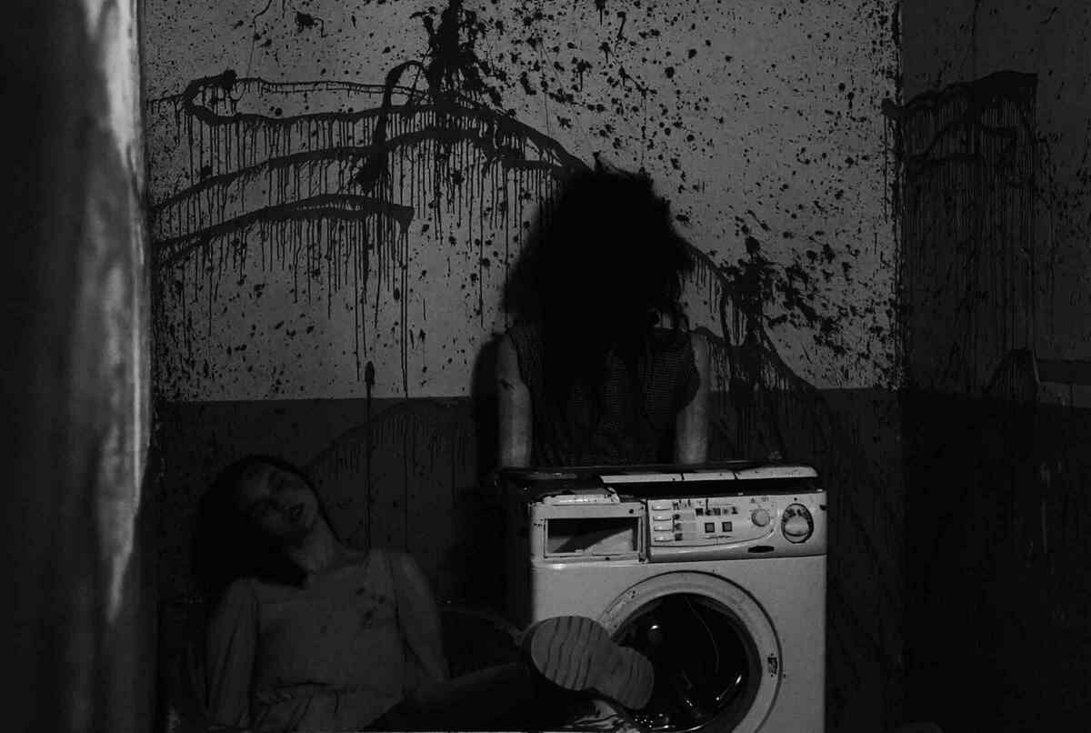 

Билеты на Дом сатанистов (Fantastic (улица Космонавтов, 44))