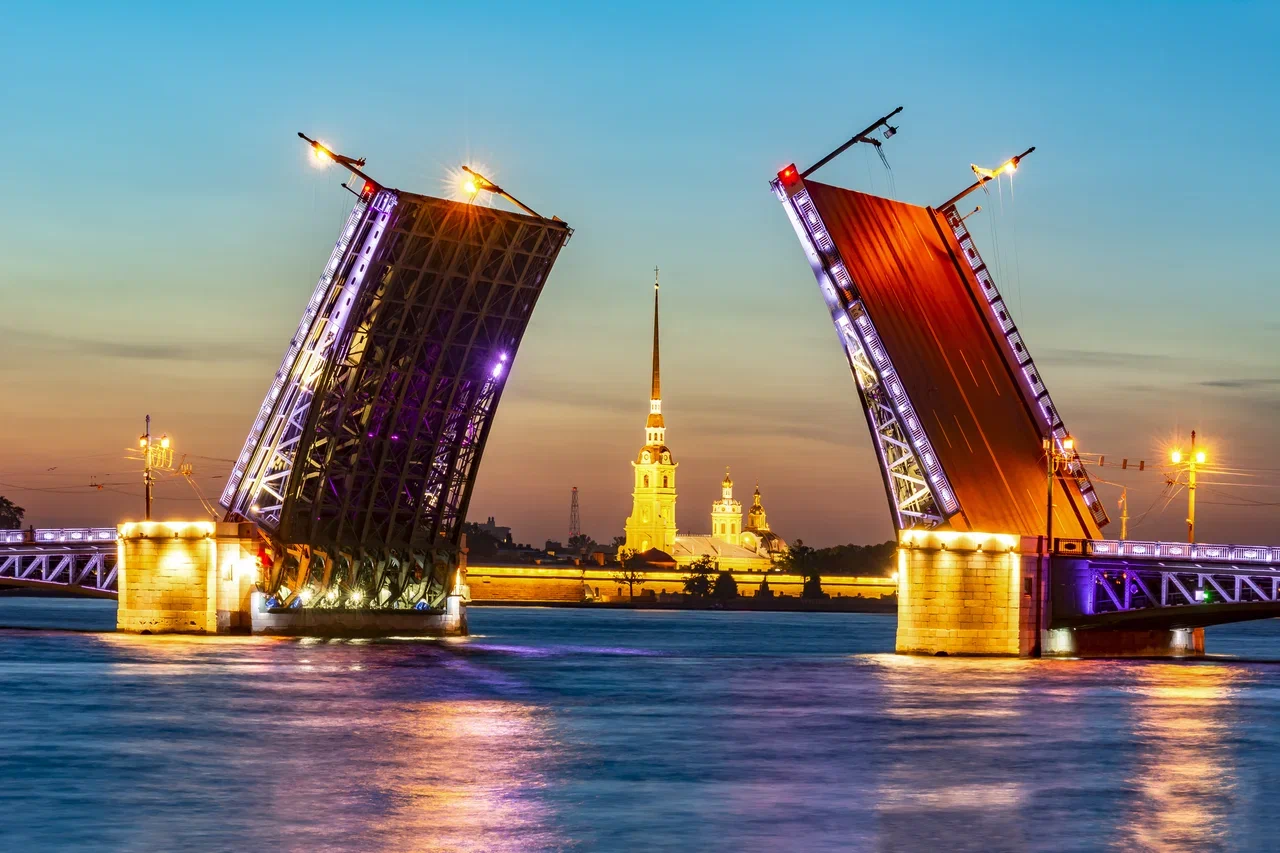 

Билеты на Мосты Петербурга. Трёхчасовая ночная прoгулка (Теплоход «Акватория звука»)
