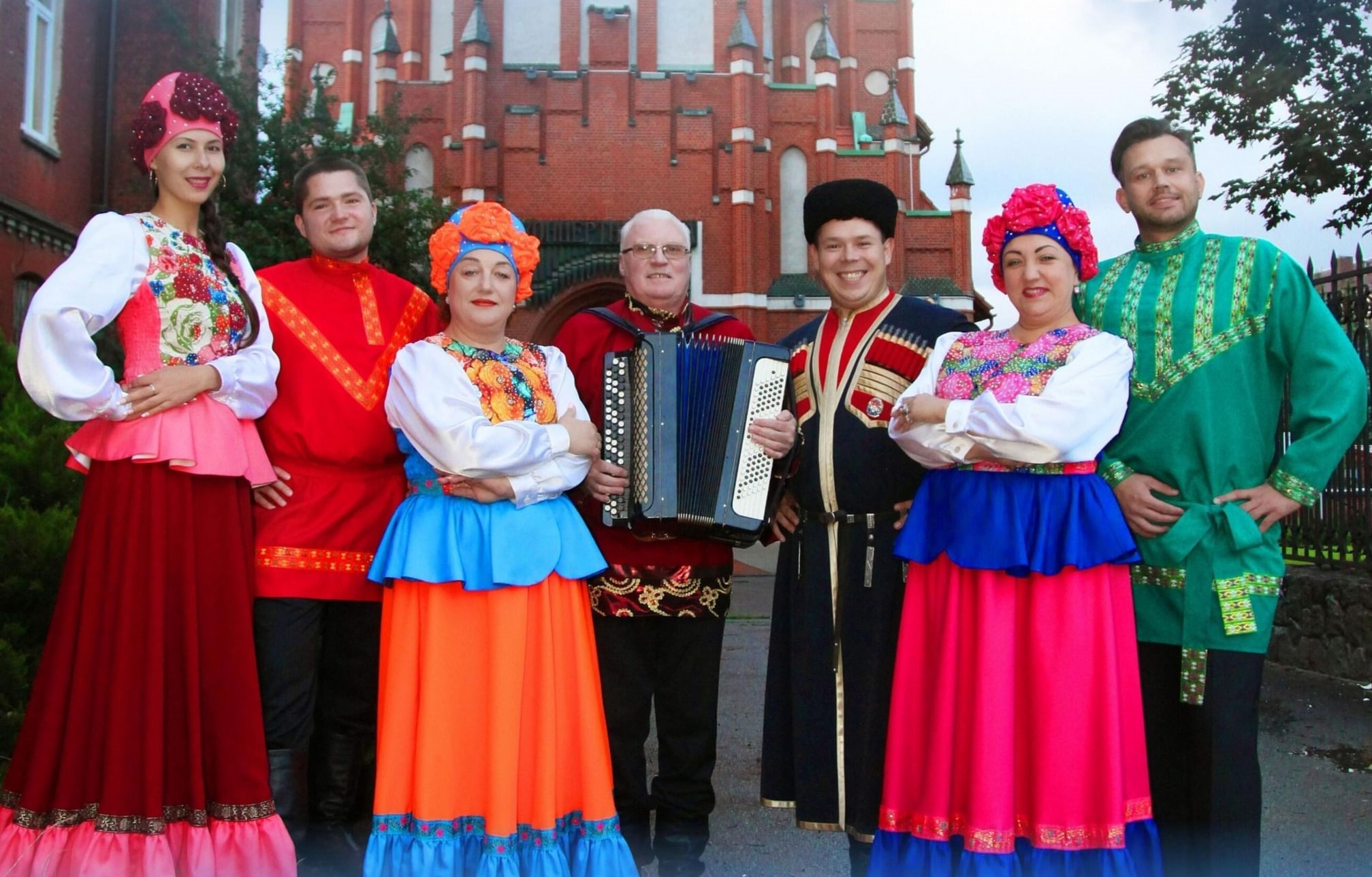 

Билеты на В русском сердце цыганский напев (Филармония им. Светланова)
