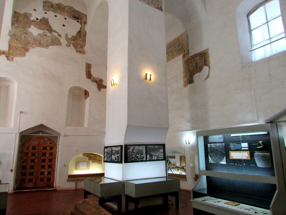 Из глубины веков