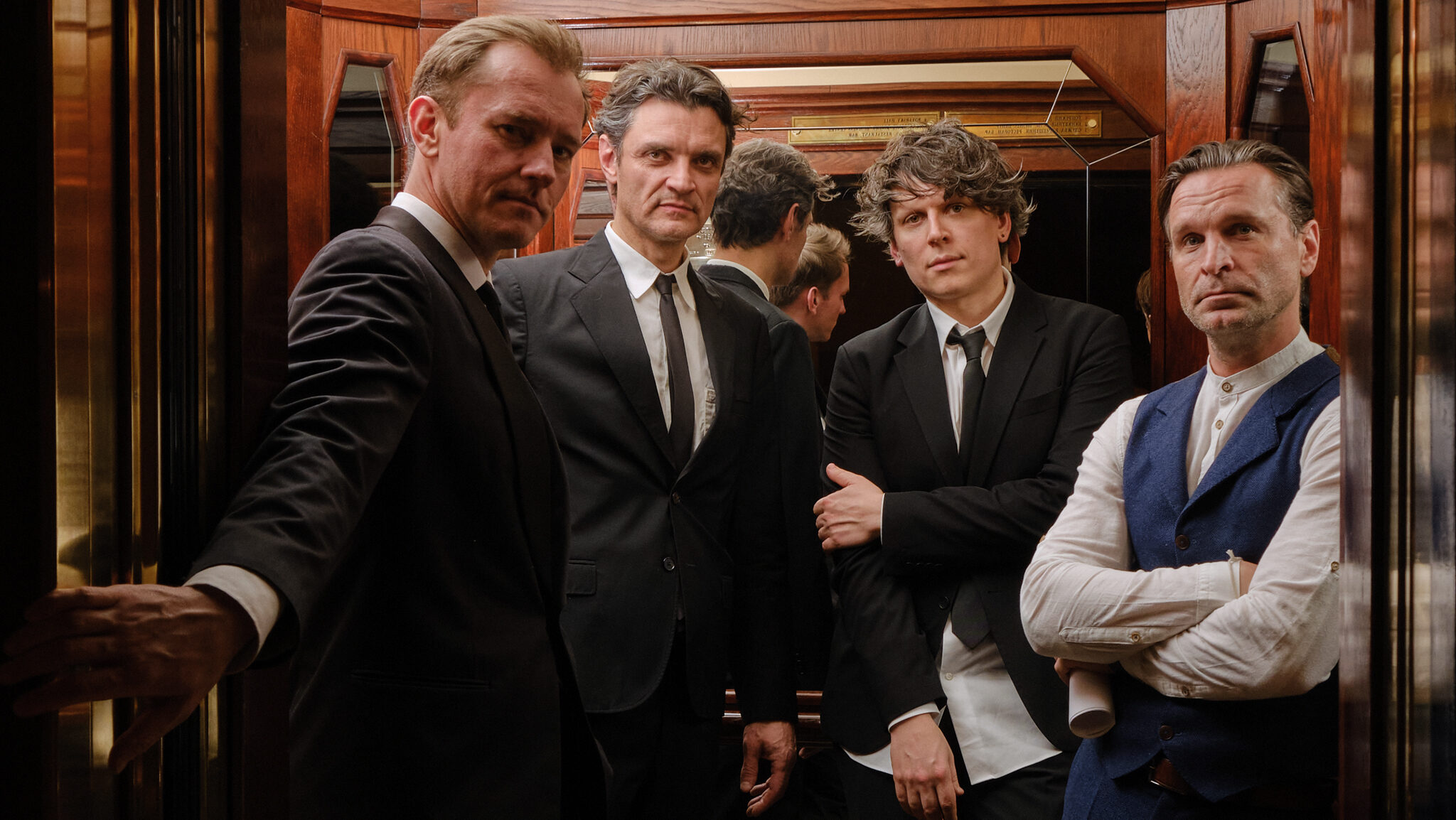 

Билеты на Виктор Добронравов и LRK Trio (Джаз-клуб Игоря Бутмана)