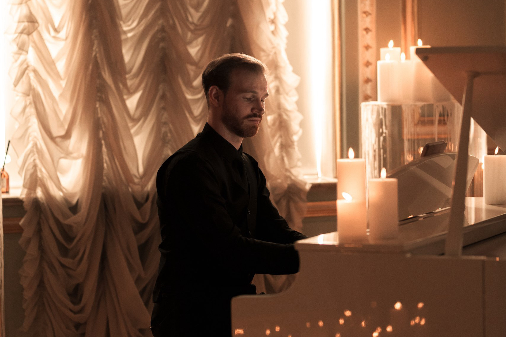 

Билеты на Магия свечей. Саундтреки к фильмам: Гарри Поттер, 1+1, Интерстеллар (Особняк Серебрякова)