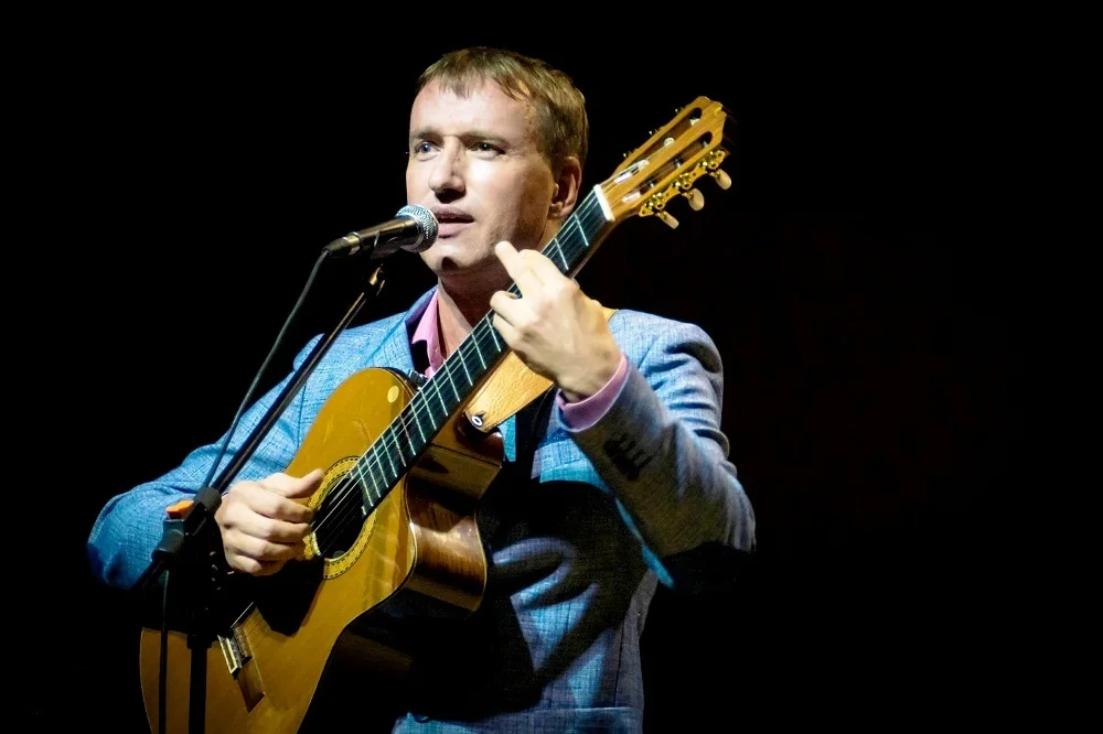 

Билеты на Роман Ланкин. Пока уходят облака (Бродячая собака)