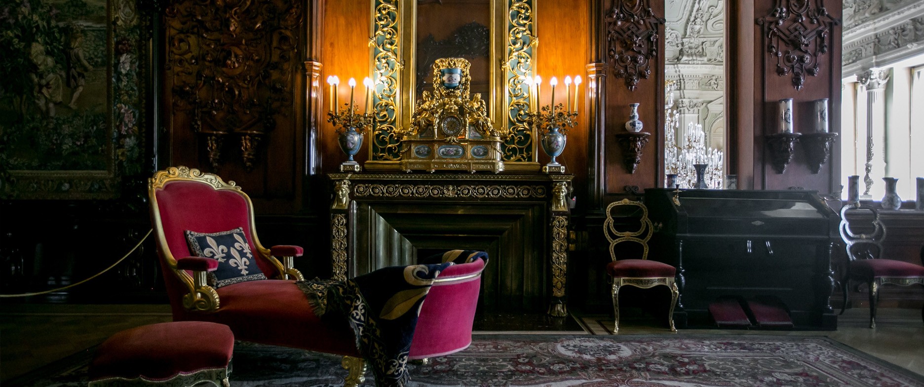 

Билеты на Тайны и роскошь Юсуповского дворца (Юсуповский дворец на Мойке)