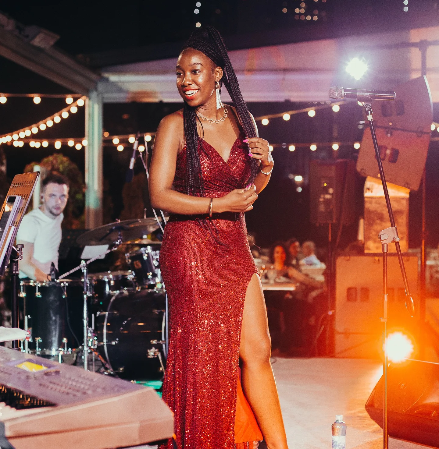 

Билеты на Somewhere Music Session. Jazz & Soul Vibes (Taganka Roof)