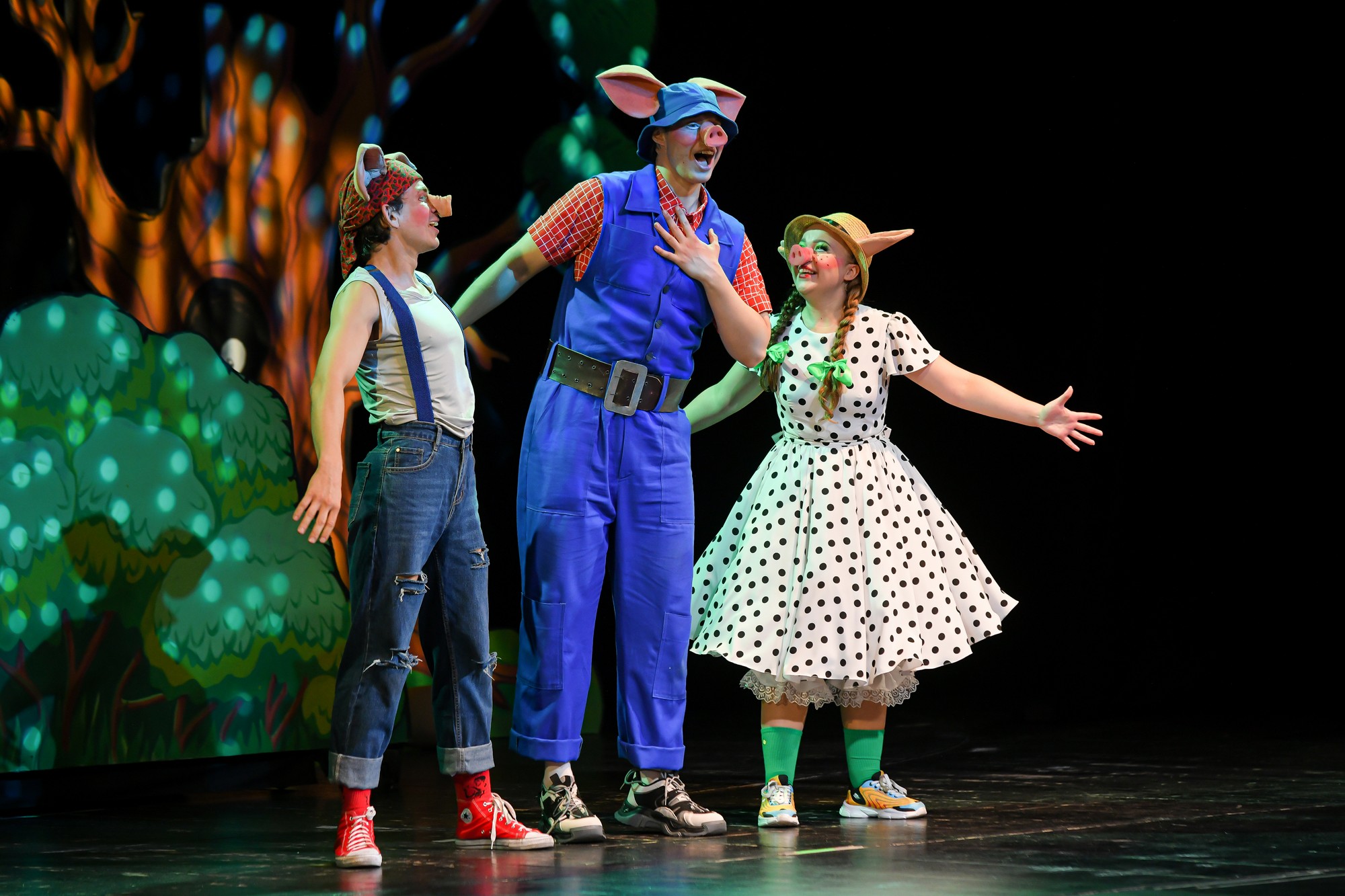 

Билеты на Три поросёнка (Музыкальный театр)