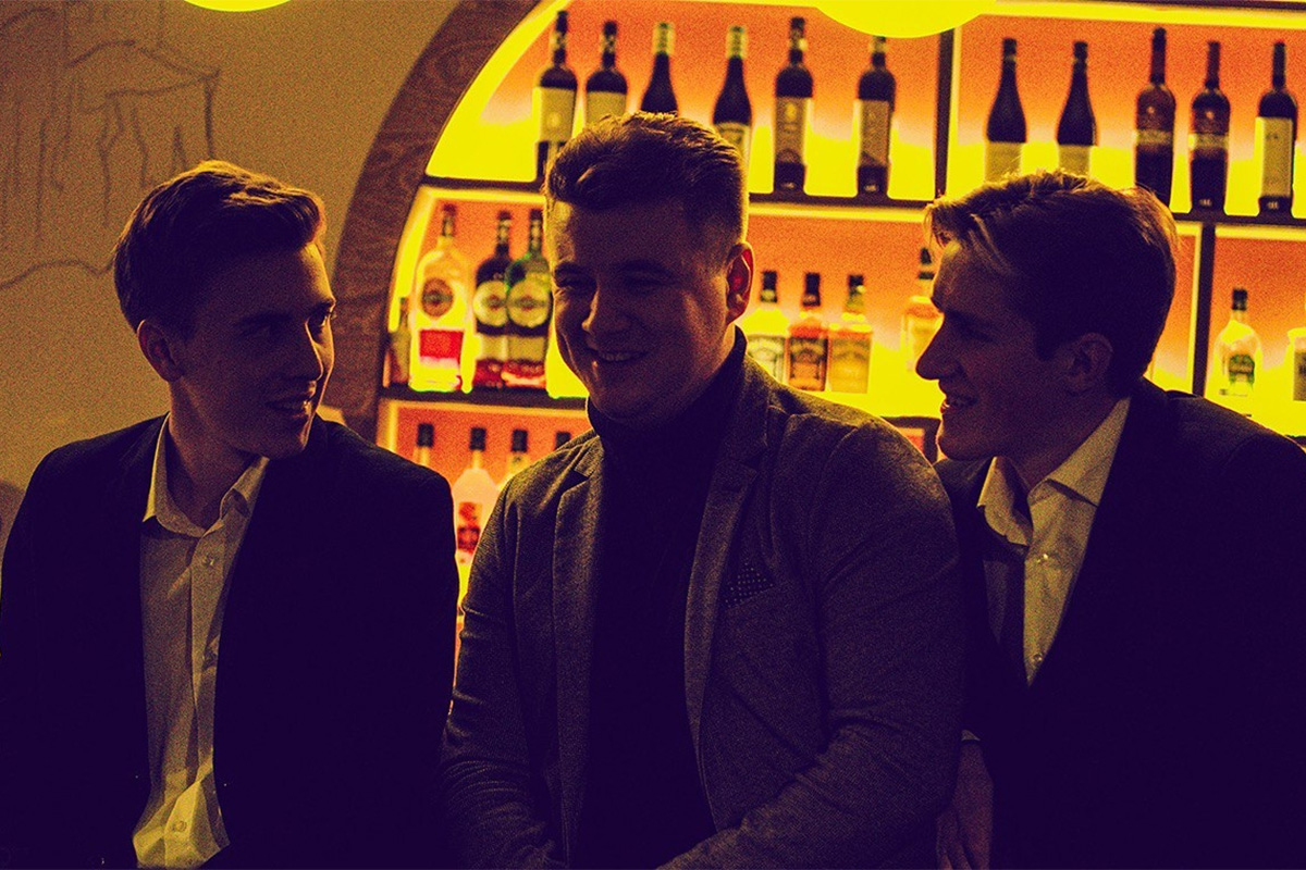 

Билеты на О чём молчат мужчины, и шепчутся дамы (Дом кино)