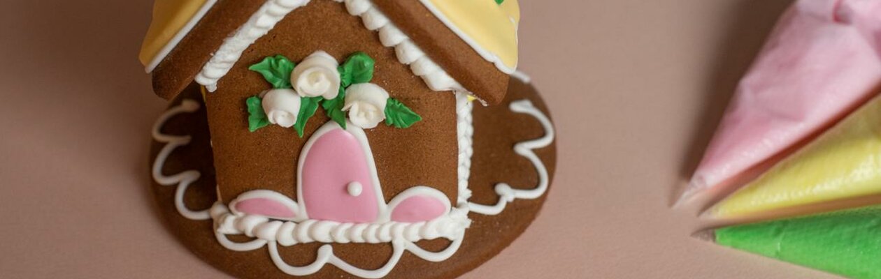 Пасхальный пряничный домик