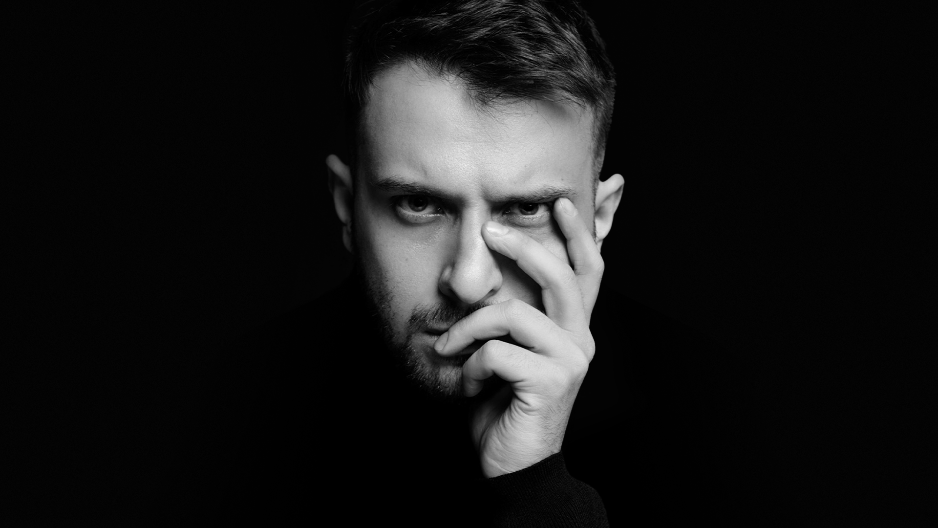 

Билеты на Ярослав Михеев. Красота требует YSL (Центральный дом архитектора)