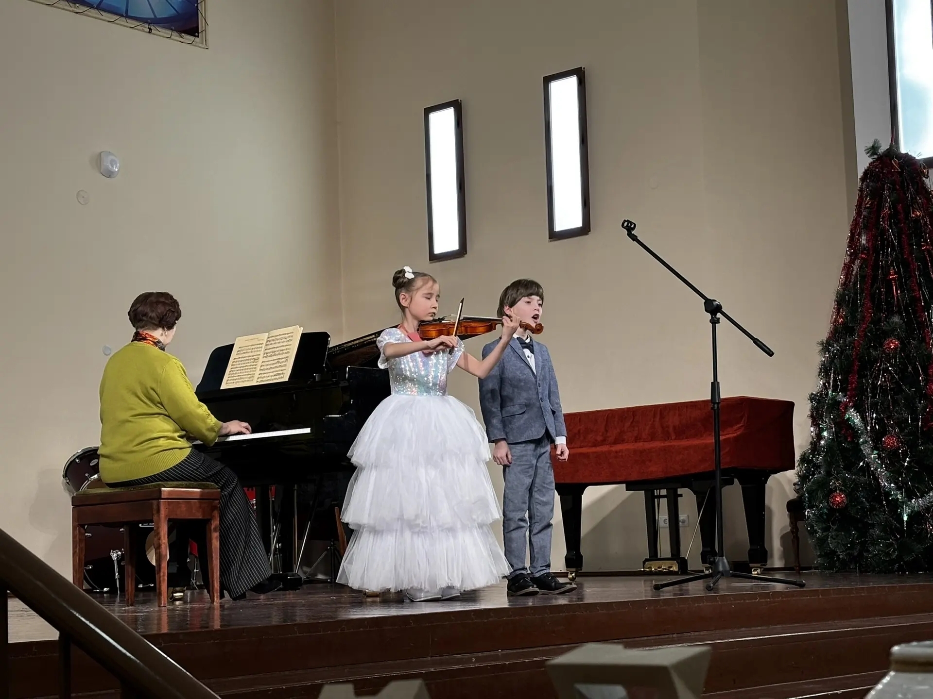 

Билеты на Полвека во имя искусства (КЗ «Сибирь»)