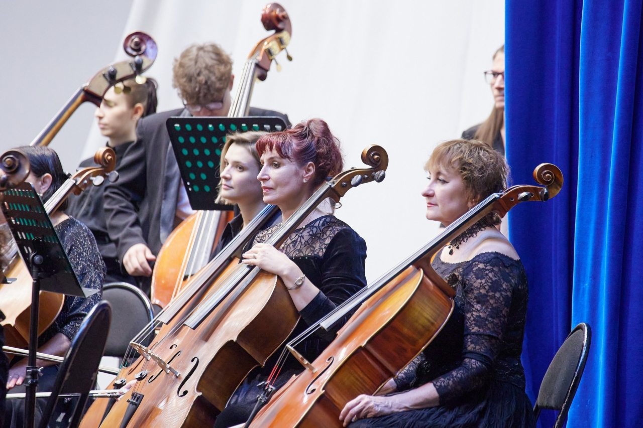

Билеты на День рождения Алисы в Стране чудес (Филармония)