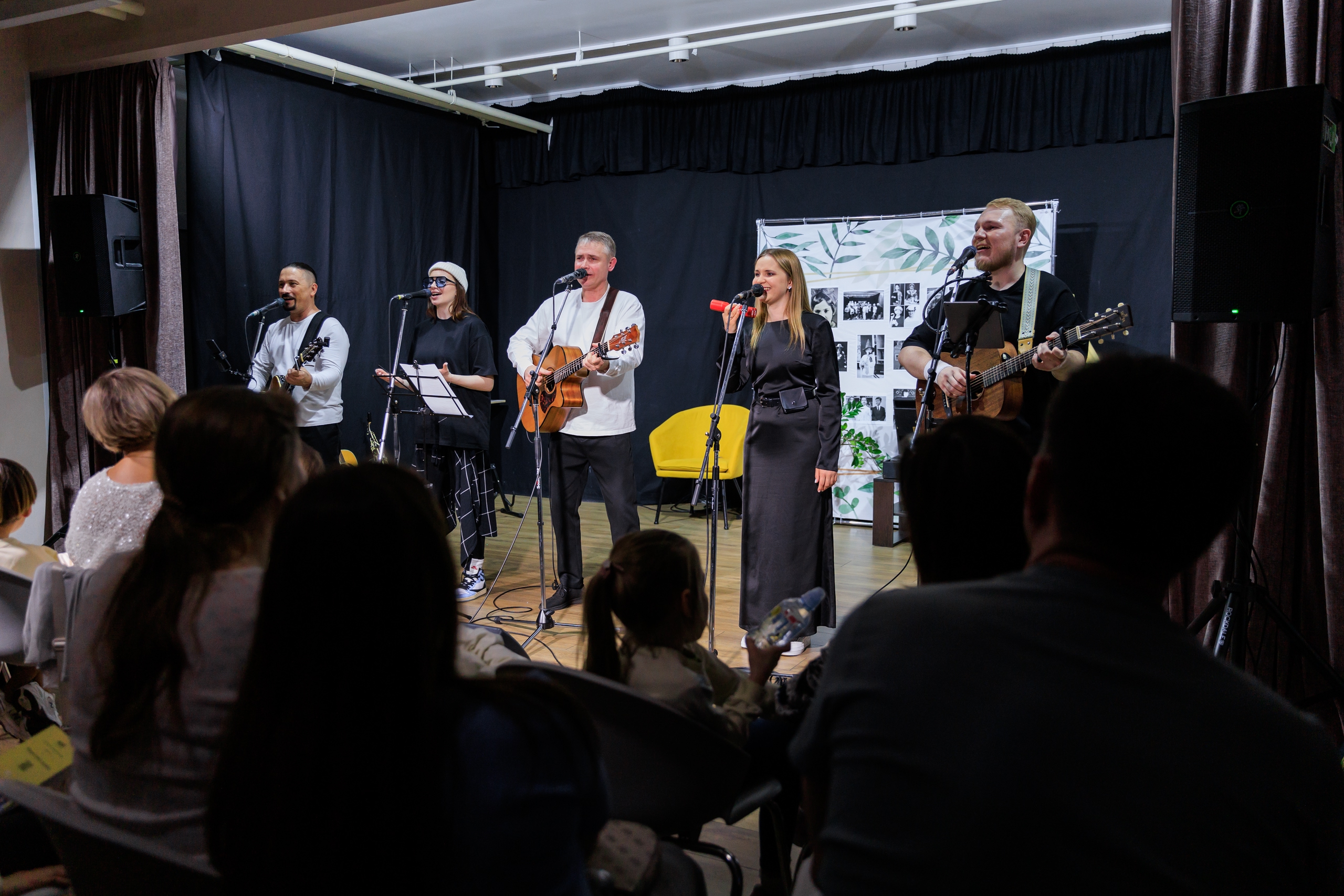 

Билеты на День рождения бард-бэнда «Те самые» (Драматический театр)