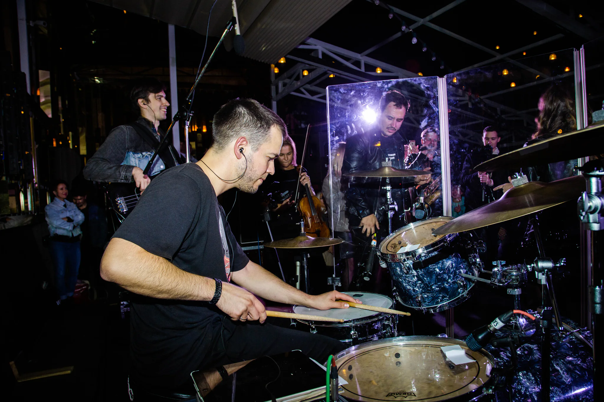 

Билеты на Imperialis Orchestra. Симфоническое Rock Show (Крым Terrace Moscow)