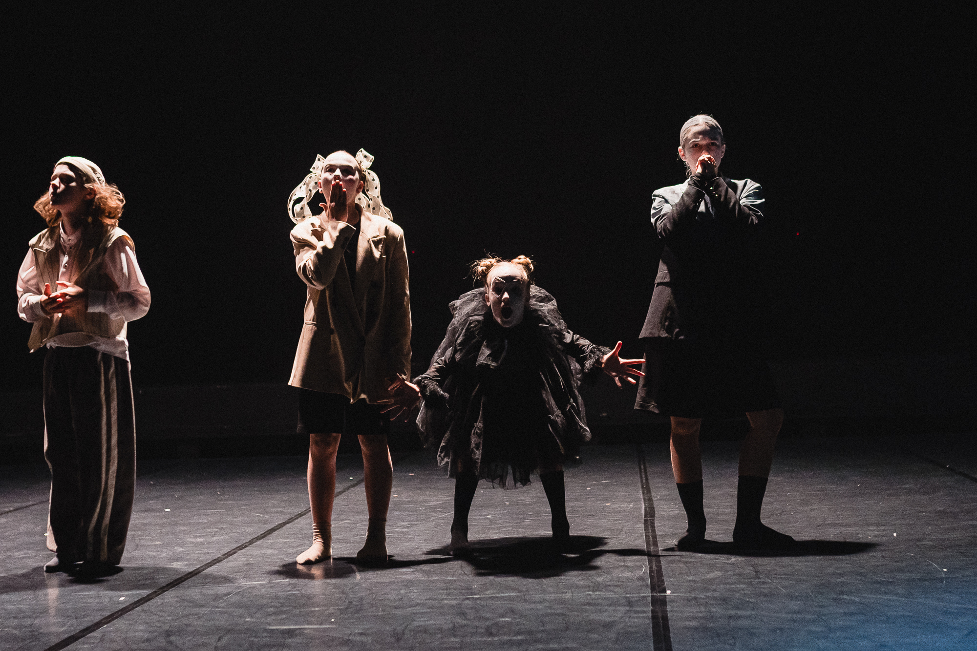 

Билеты на OMYT: Огонёк. Финальный показ (Новая сцена Александринского театра)