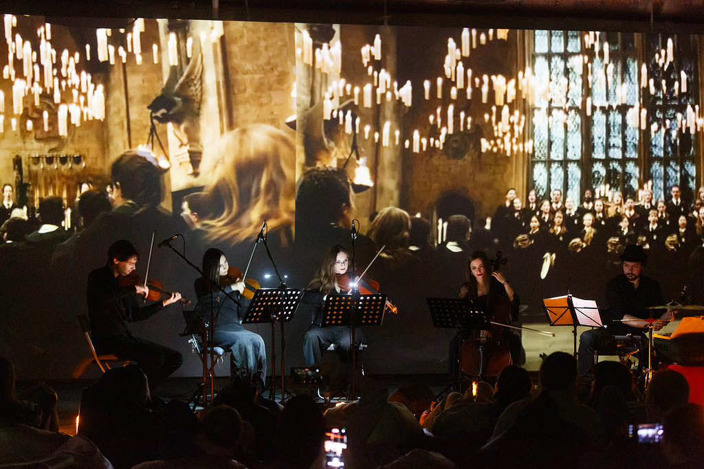 

Билеты на Магическая вселенная Гарри Поттера (Люмьер-Холл)