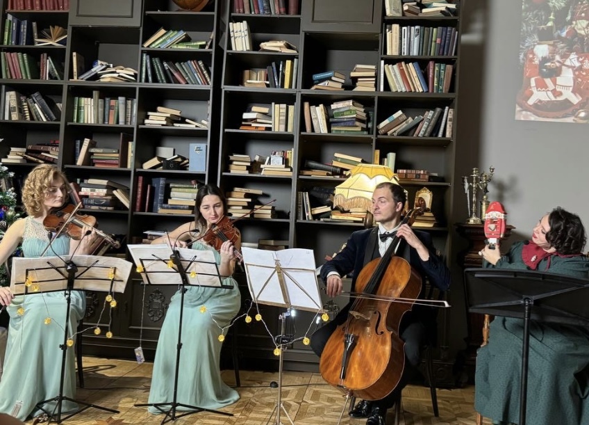 

Билеты на Щелкунчик. Рождественская музыкальная сказка в особняке (Библиотека искусств им. Боголюбова)