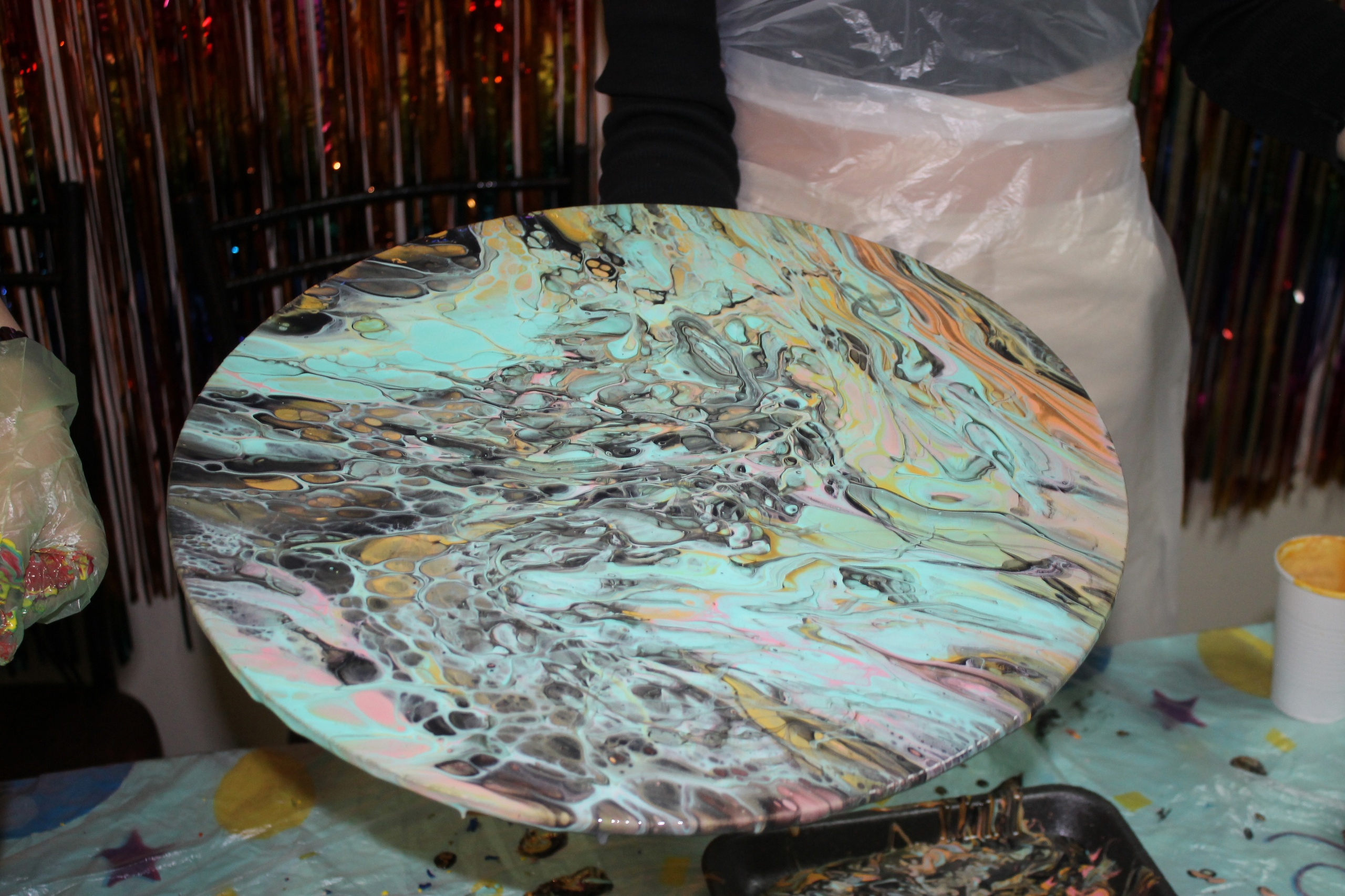 

Билеты на Создание интерьерной картины в стиле FluidArt на холсте (Art & SandLand)